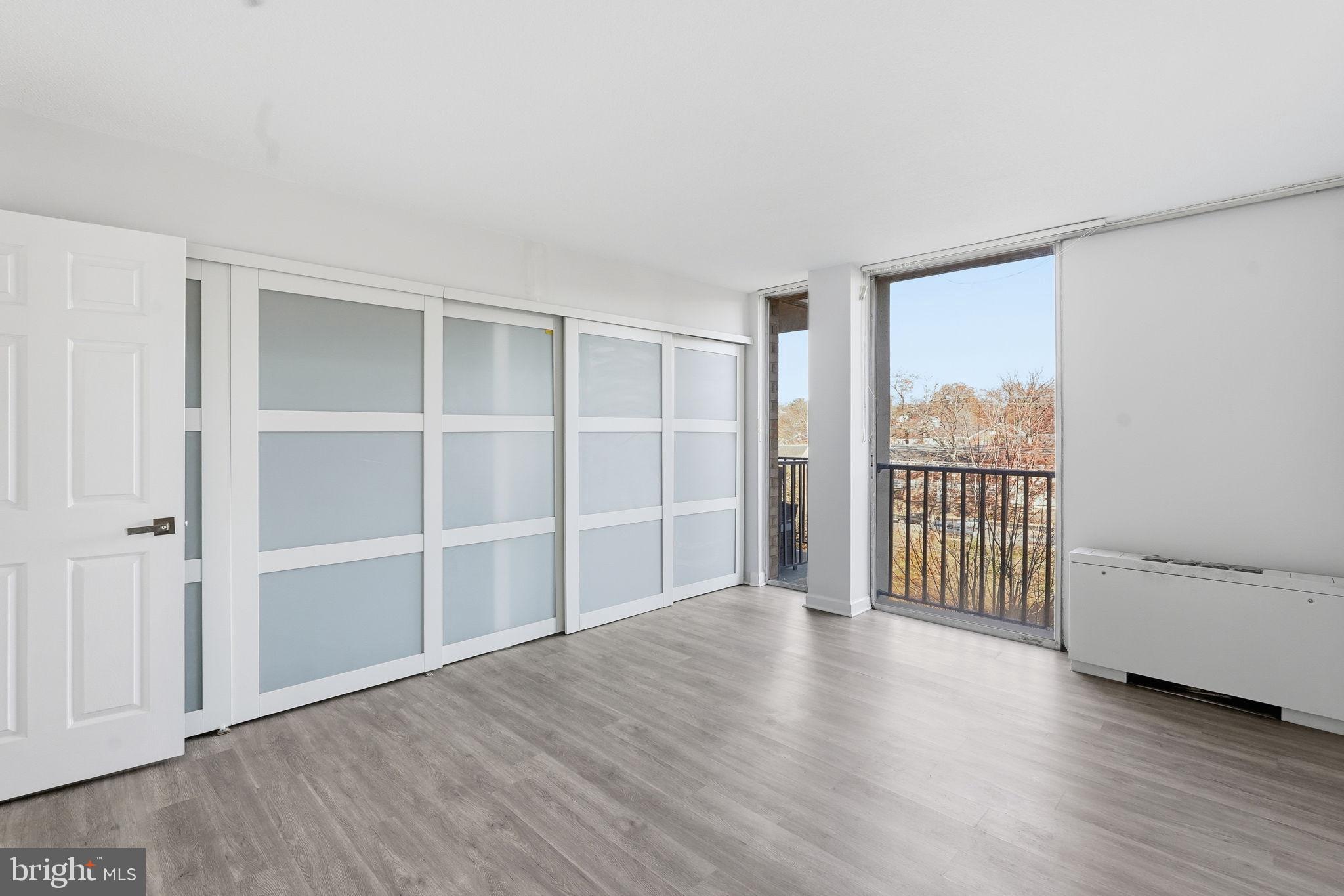 THE CARLTON - Residential