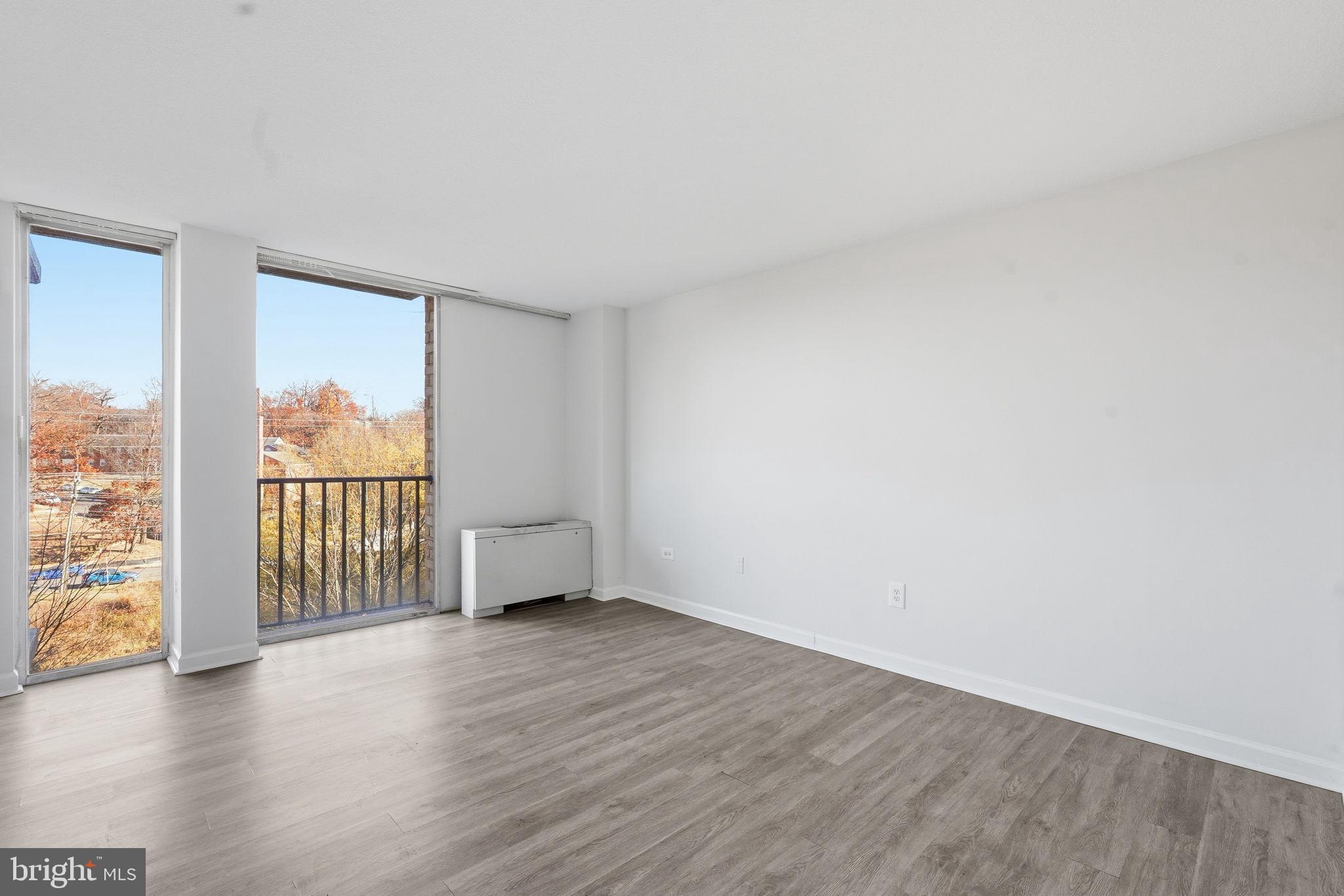 THE CARLTON - Residential