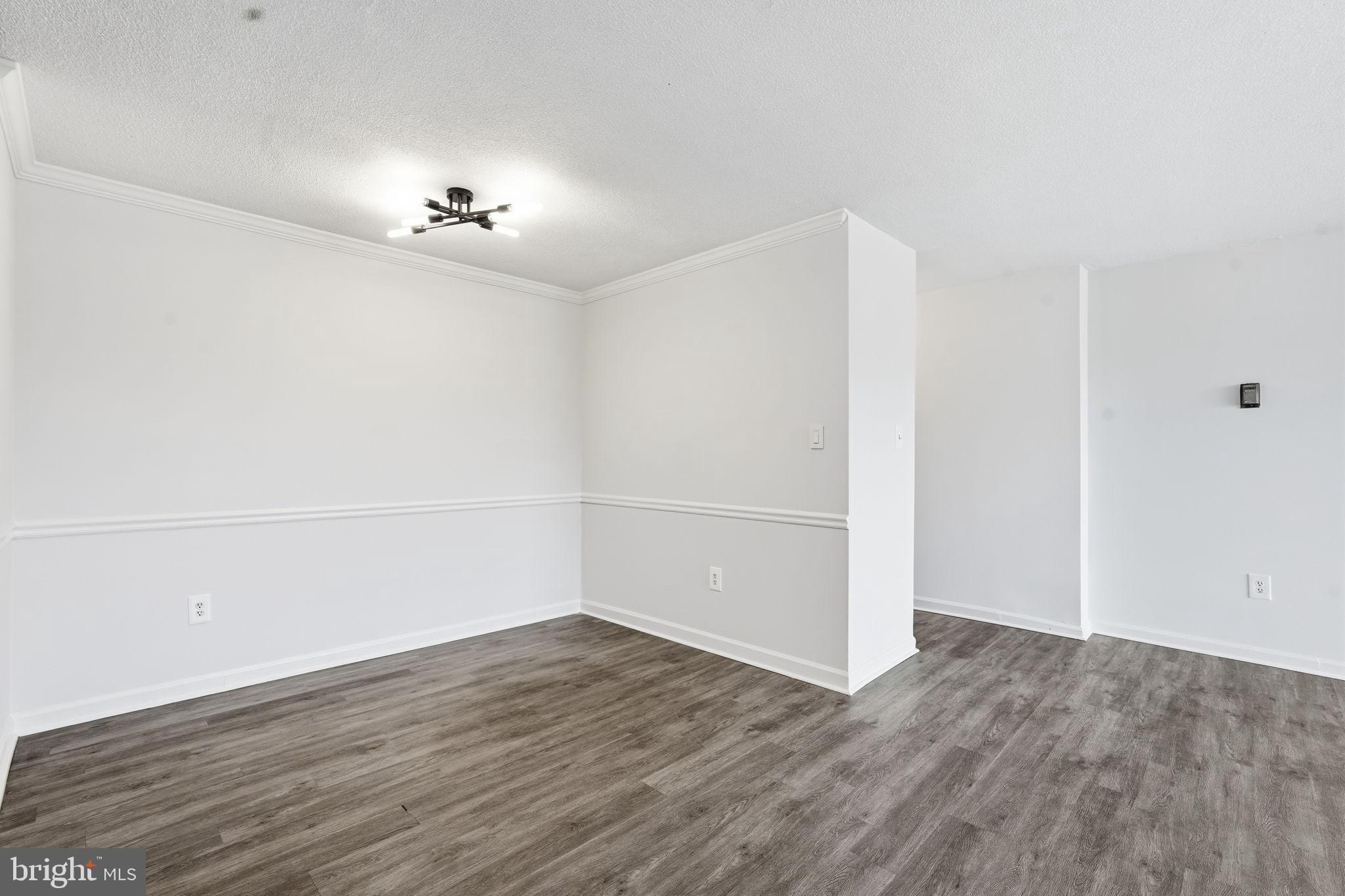 THE CARLTON - Residential