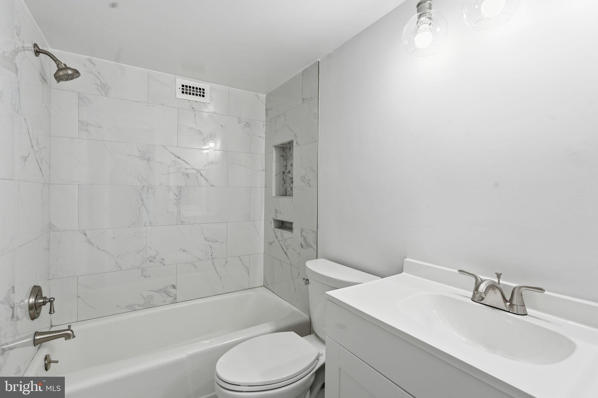 THE CARLTON - Residential