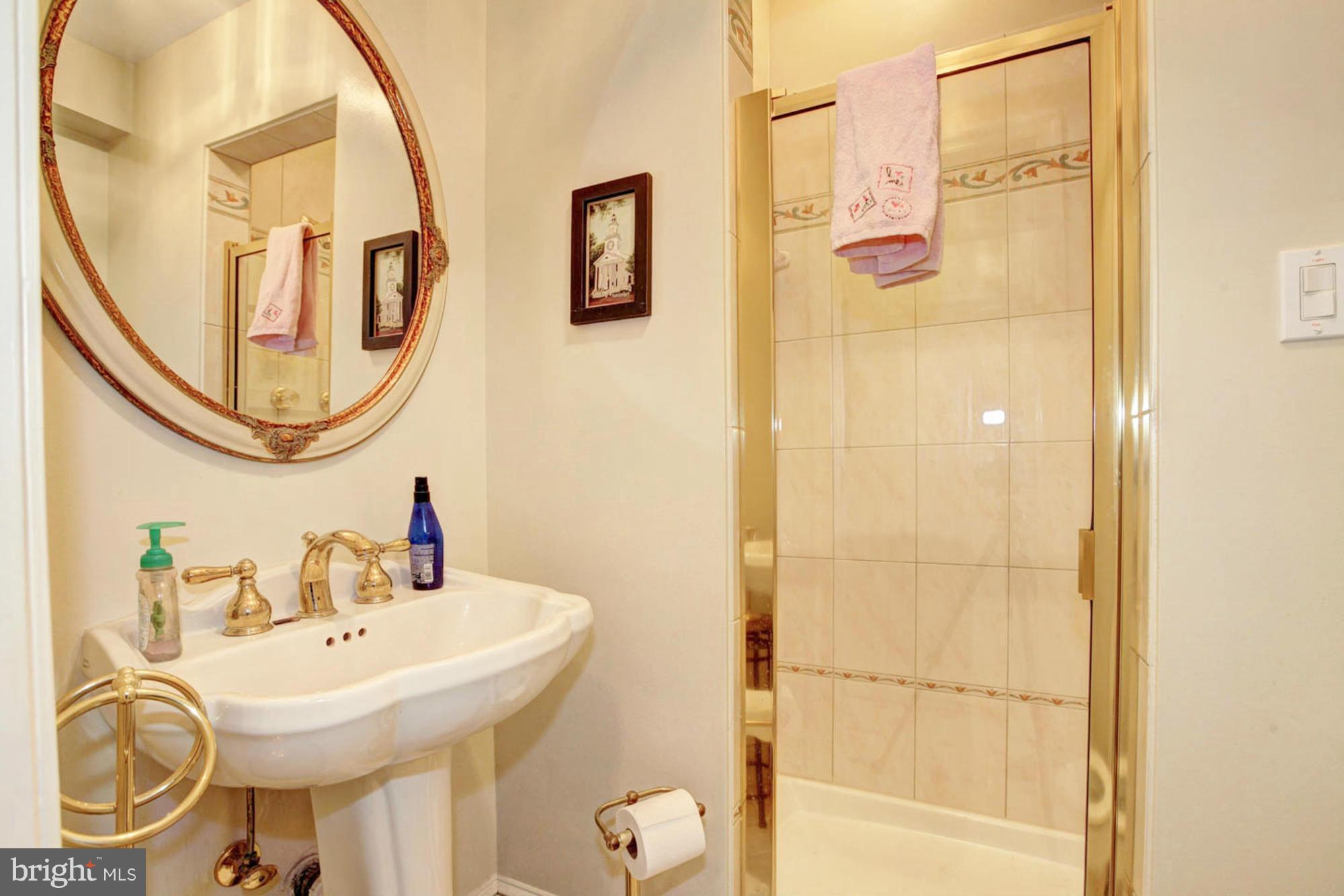 BEDFORDSHIRE - Residential