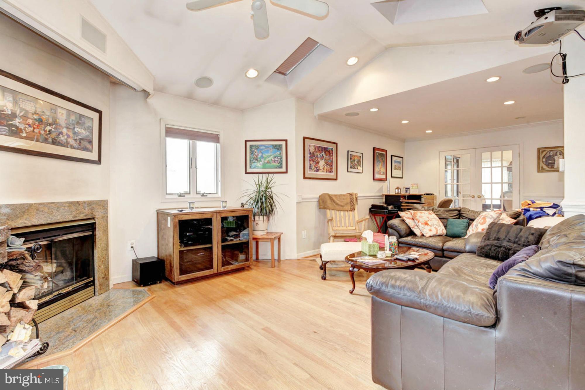 BEDFORDSHIRE - Residential