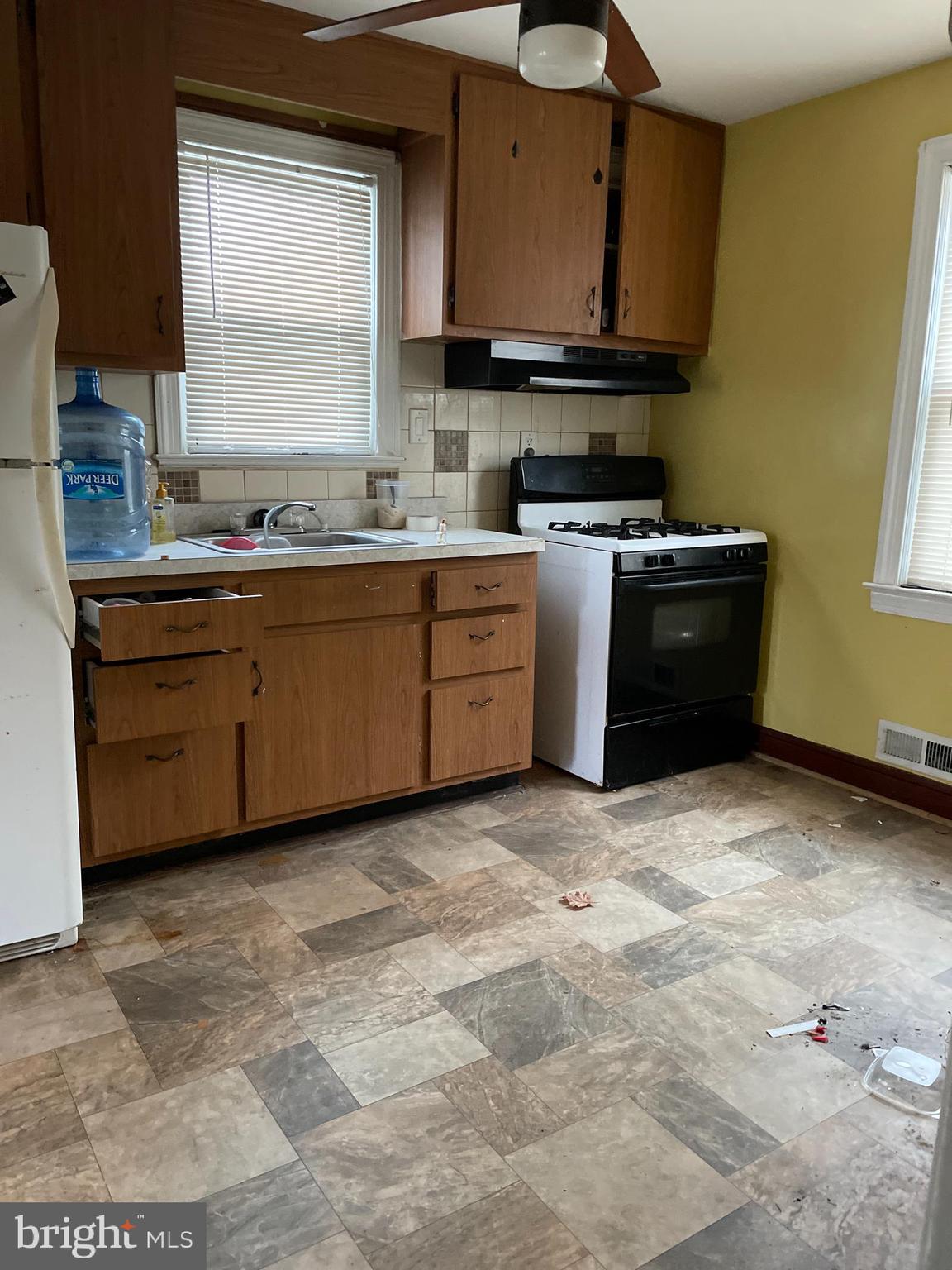 ALLENTOWN - Residential