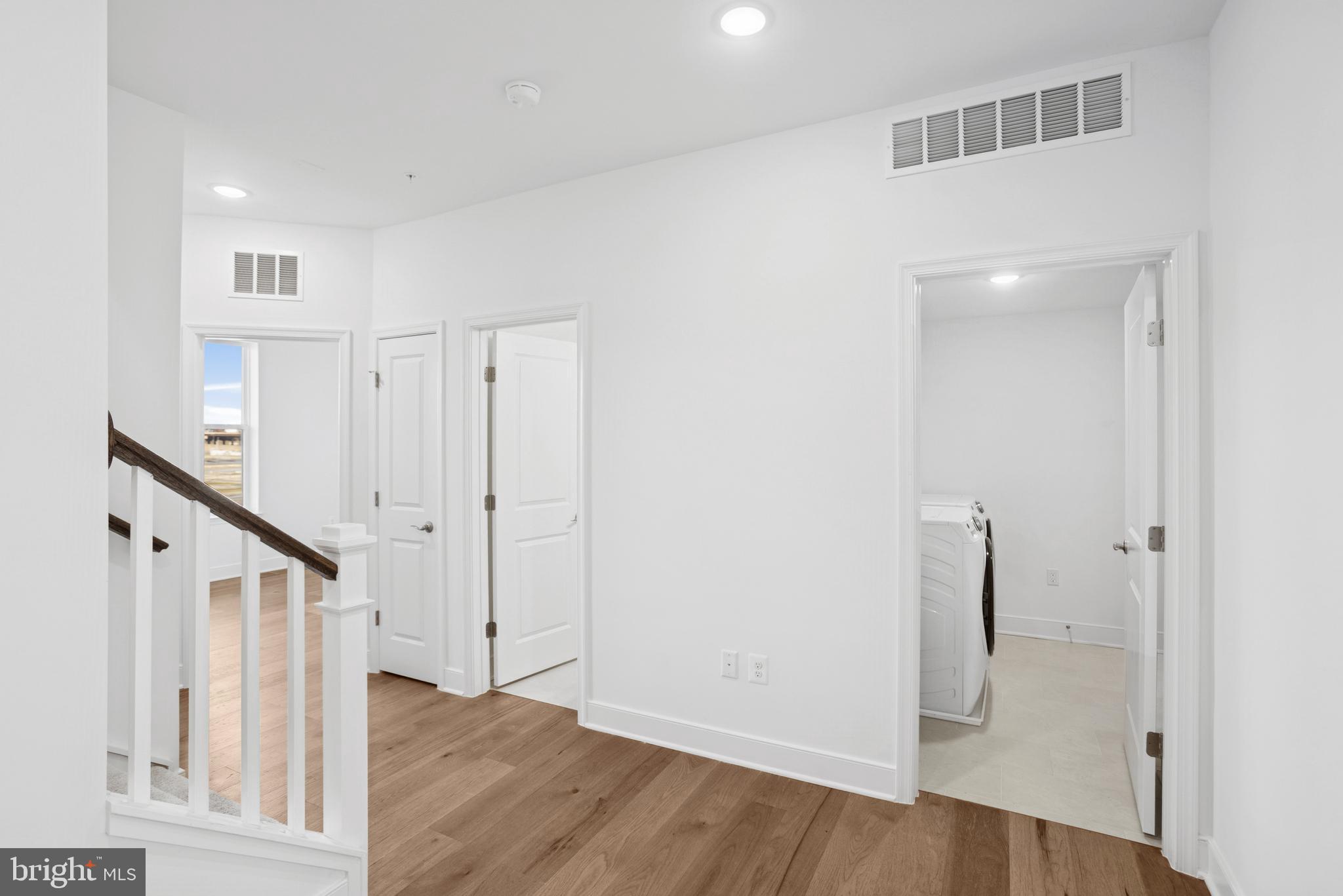 LOCKE LANDING - Residential