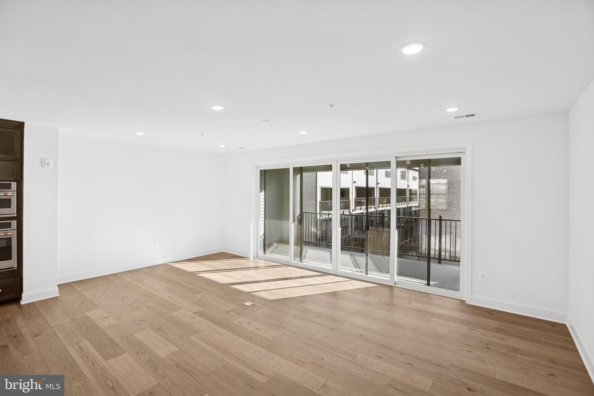 LOCKE LANDING - Residential