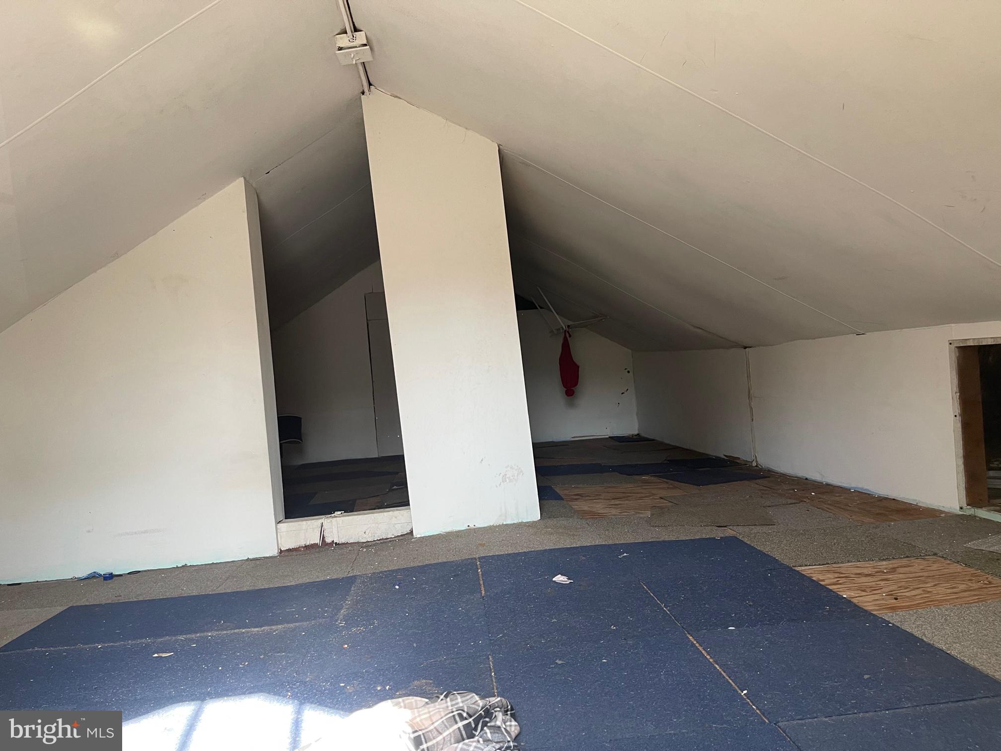 ROGERS HEIGHTS - Residential