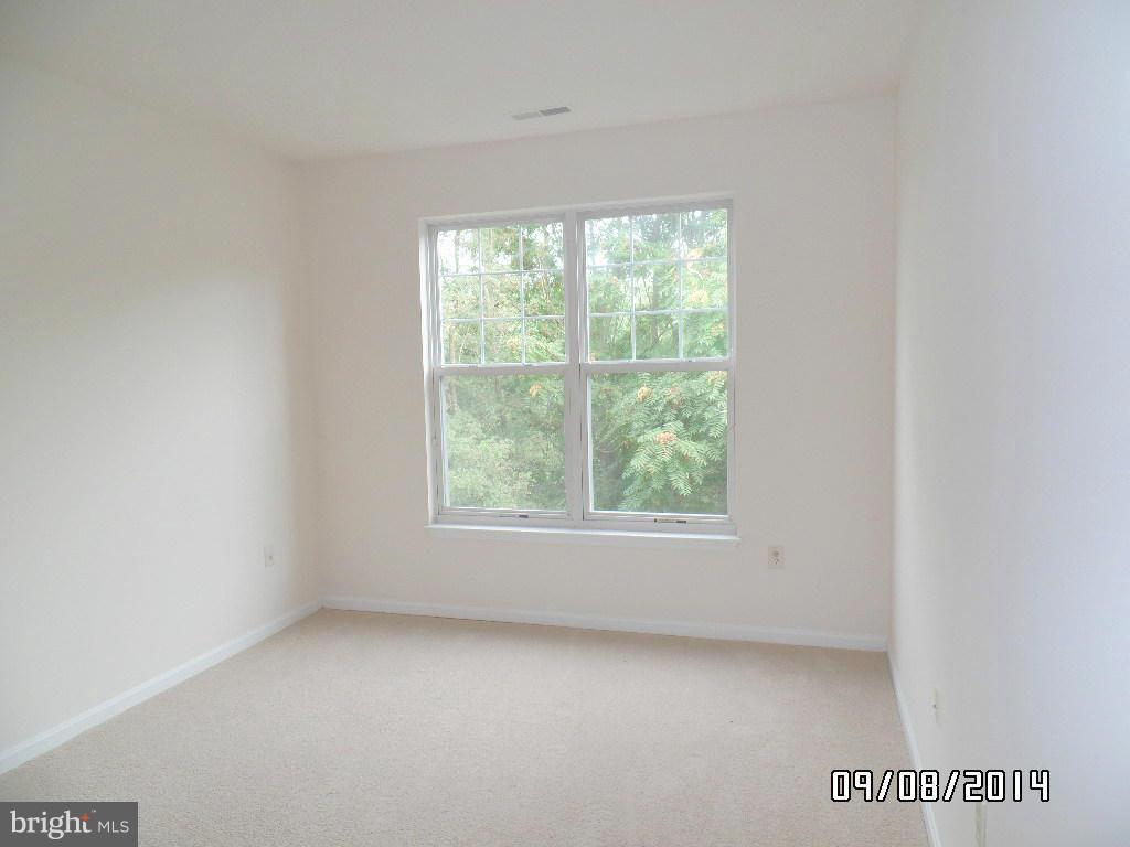 BRISTOL PARK - Residential