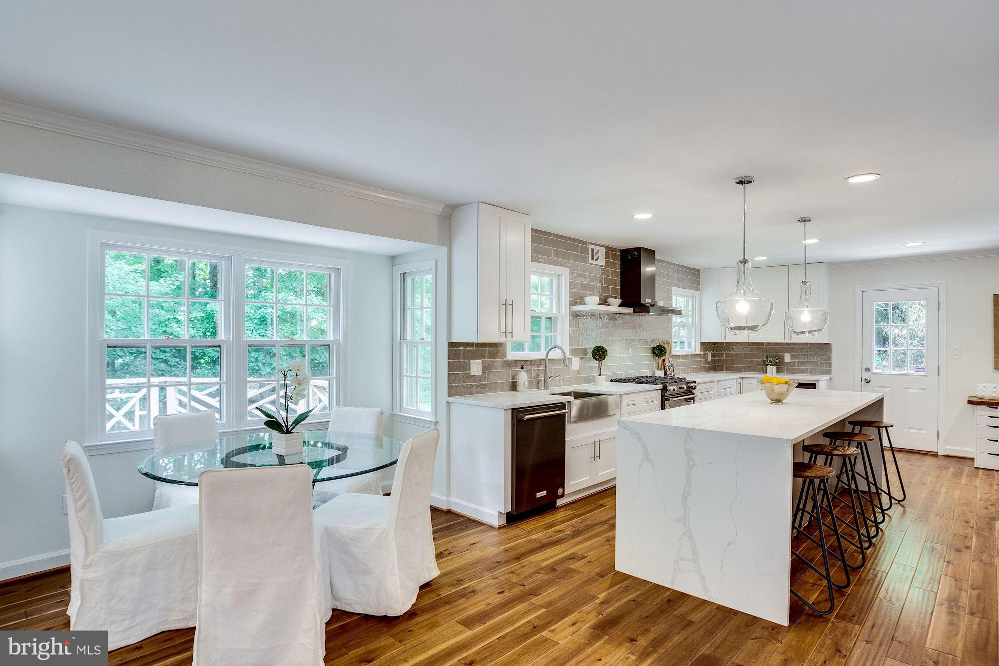 LANGLEY OAKS - Residential