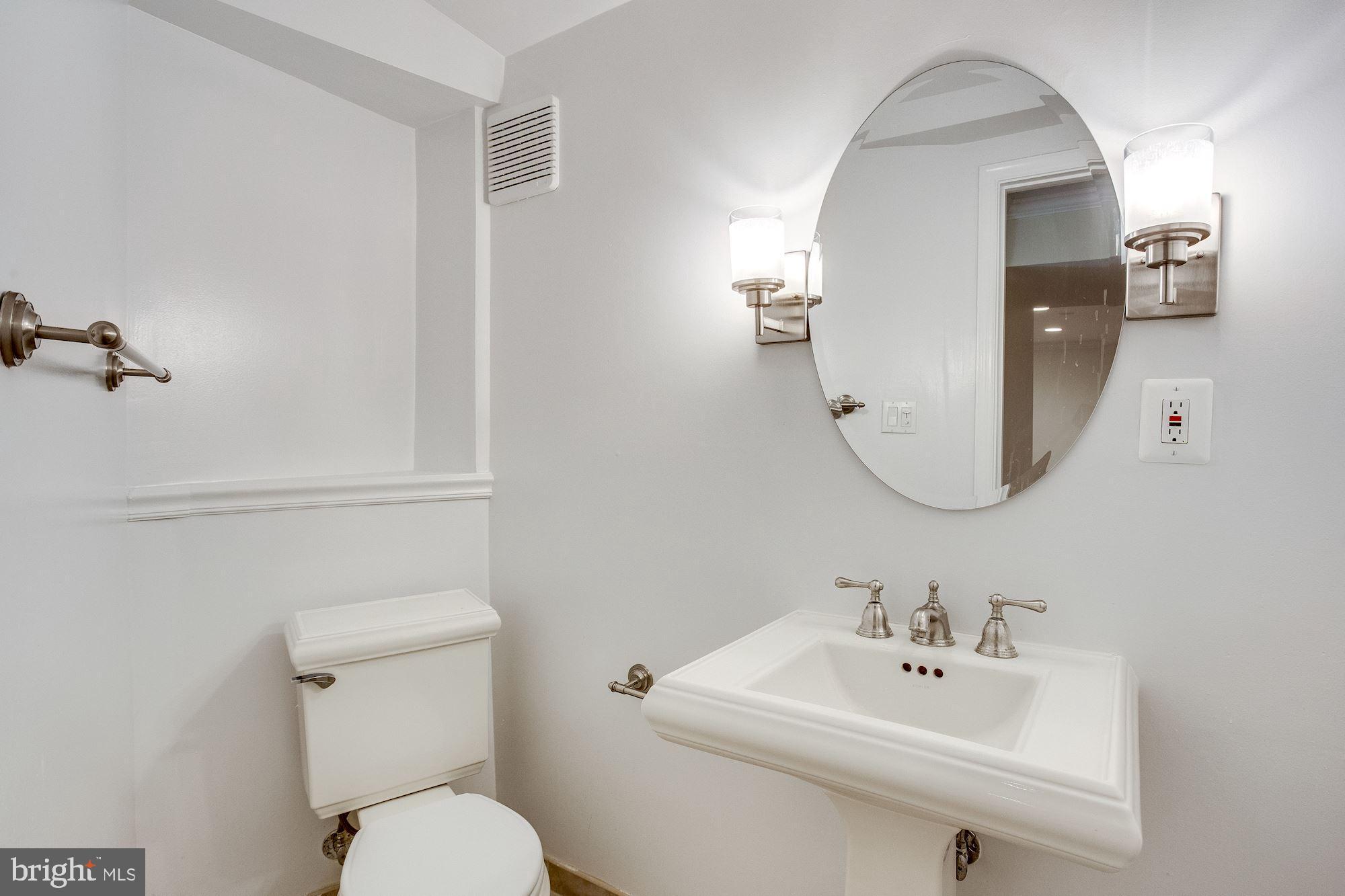 LANGLEY OAKS - Residential