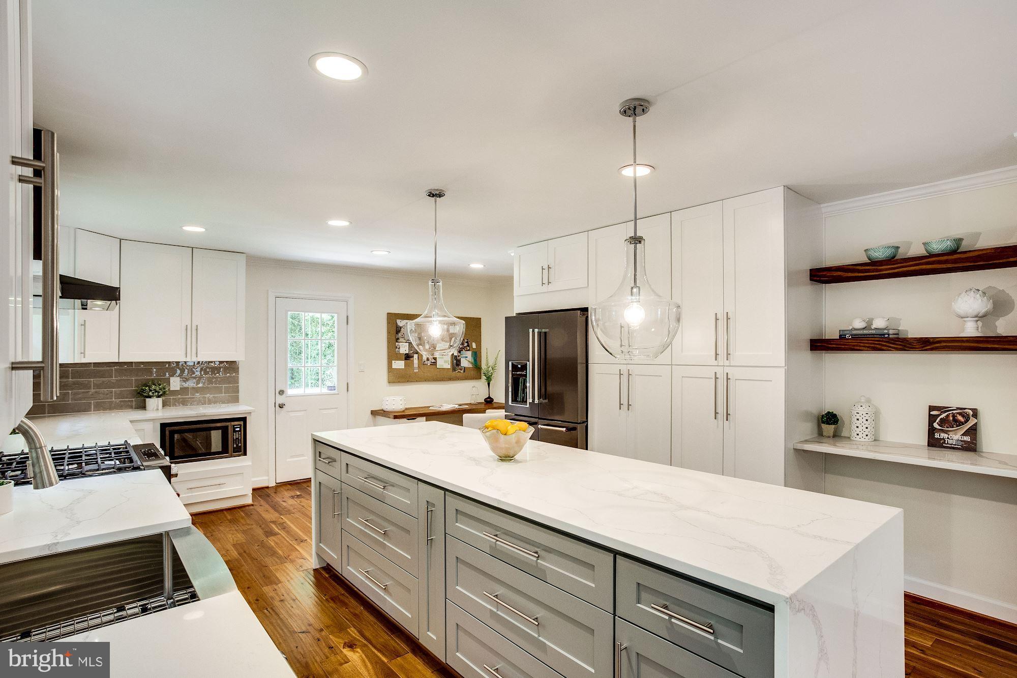 LANGLEY OAKS - Residential