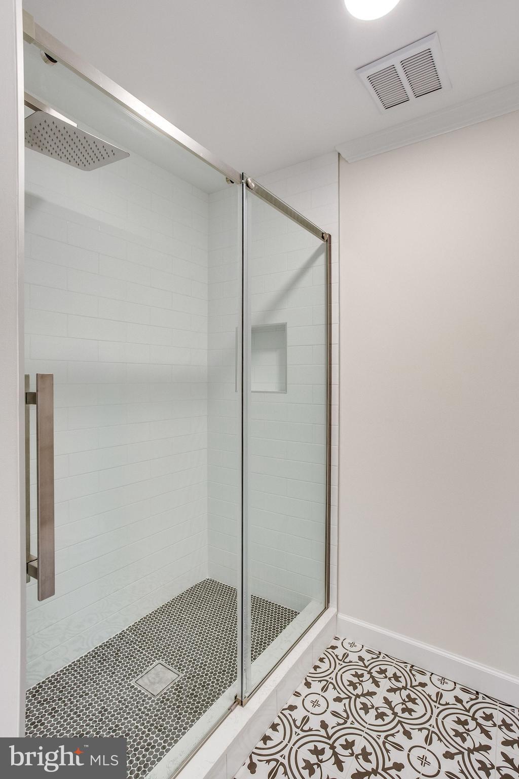 LANGLEY OAKS - Residential