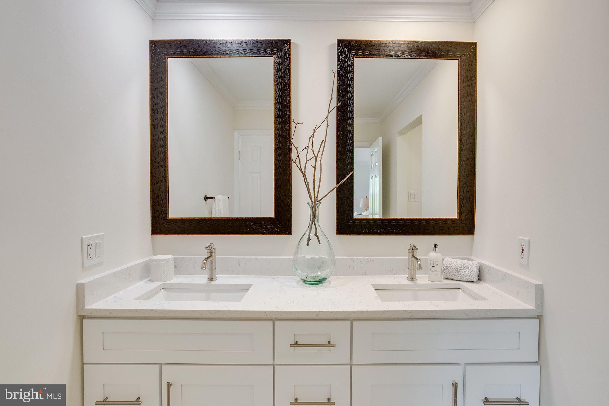 LANGLEY OAKS - Residential