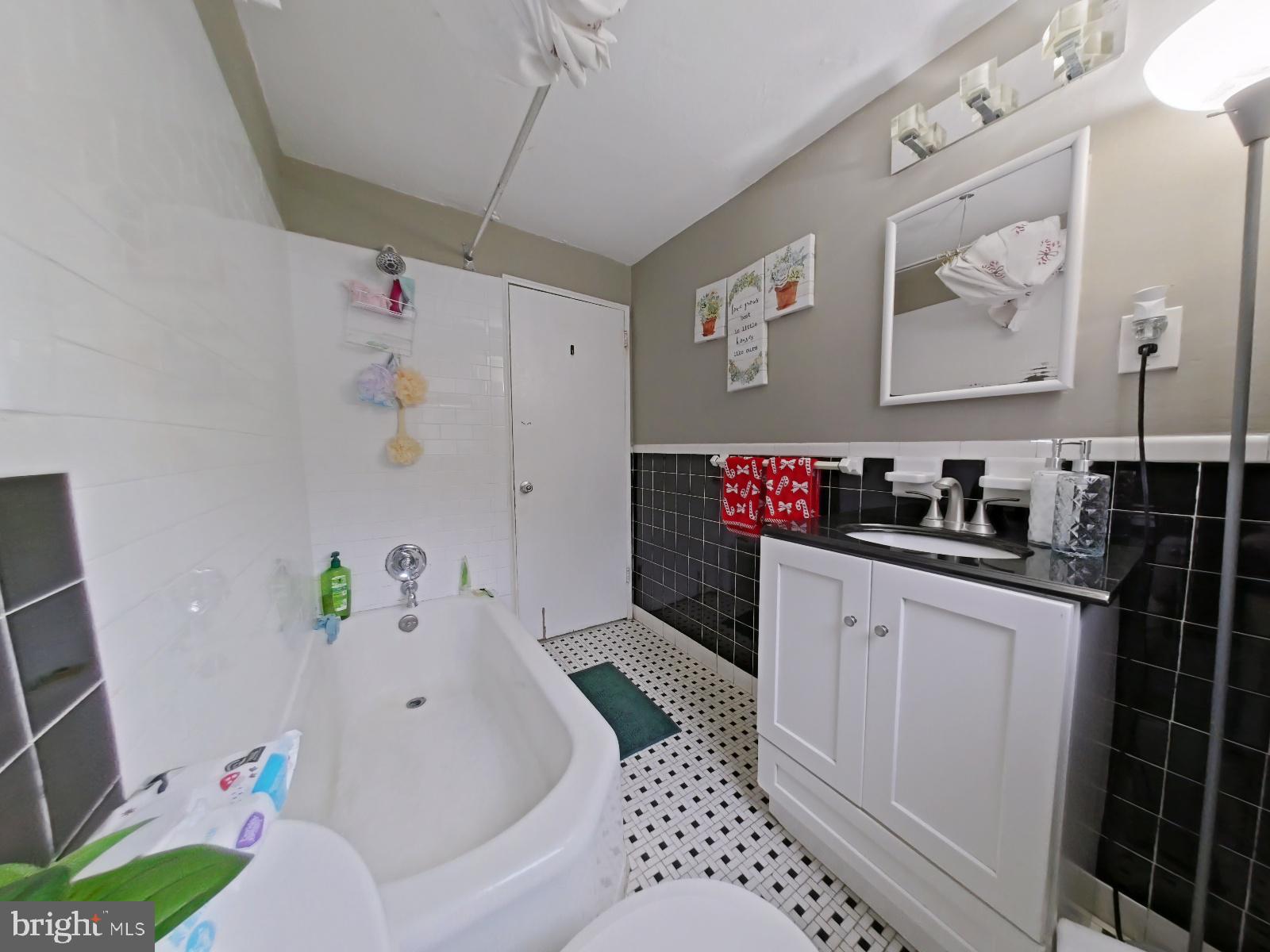 BLACK HORSE - Residential