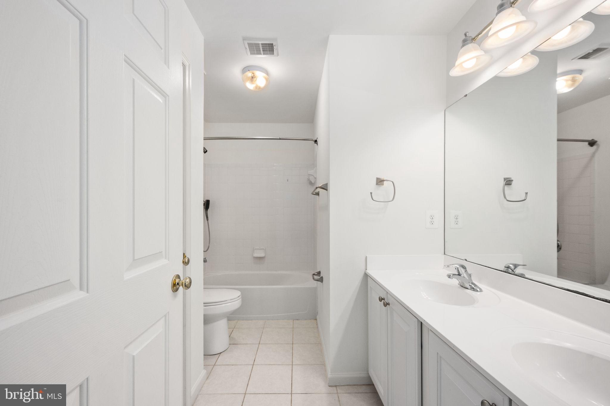 THE RESERVE AT MOORHEAD - Residential