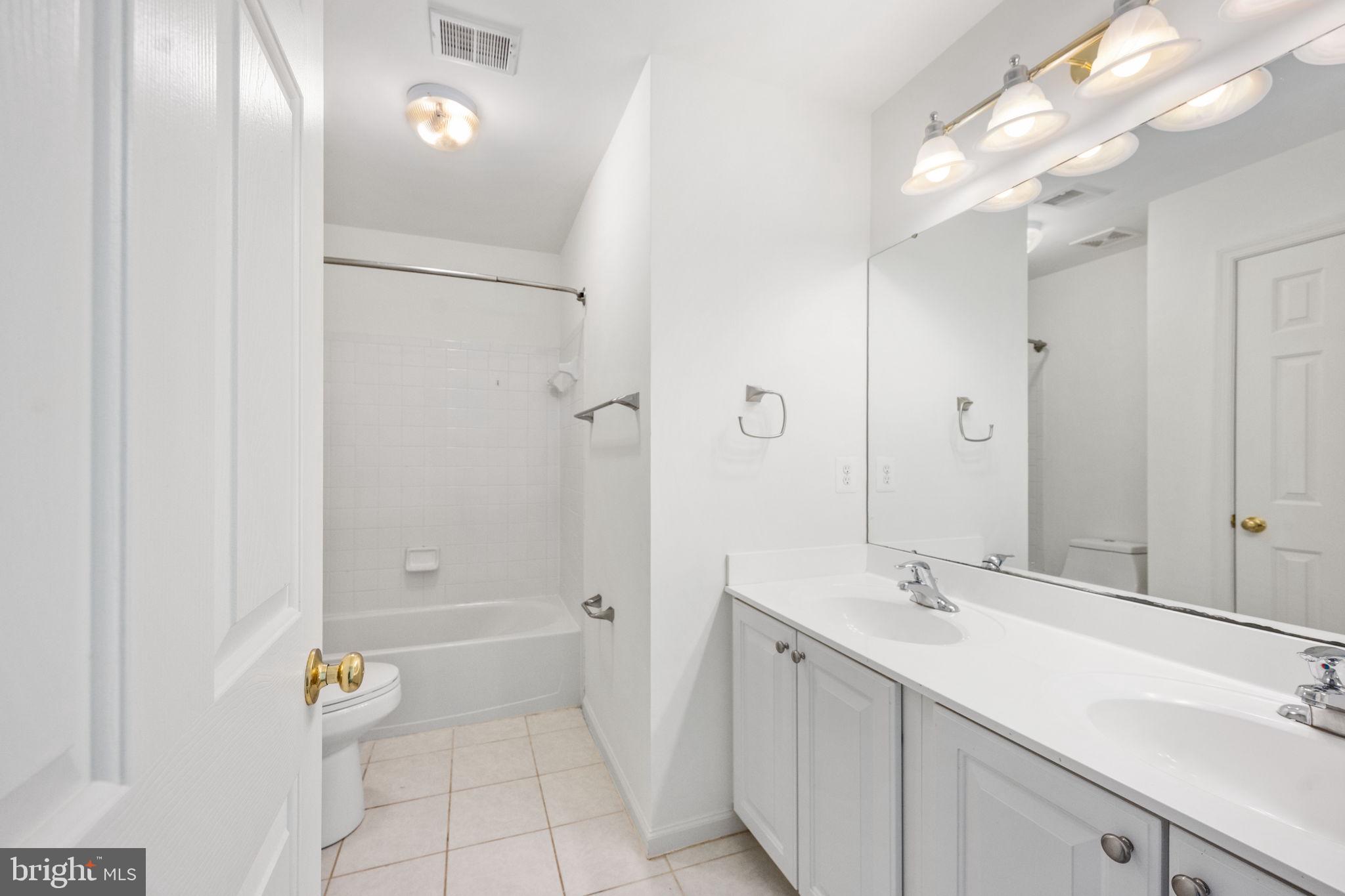 THE RESERVE AT MOORHEAD - Residential