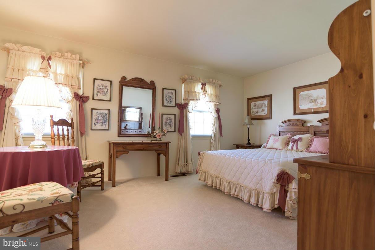 LAKE RIDGE - Residential