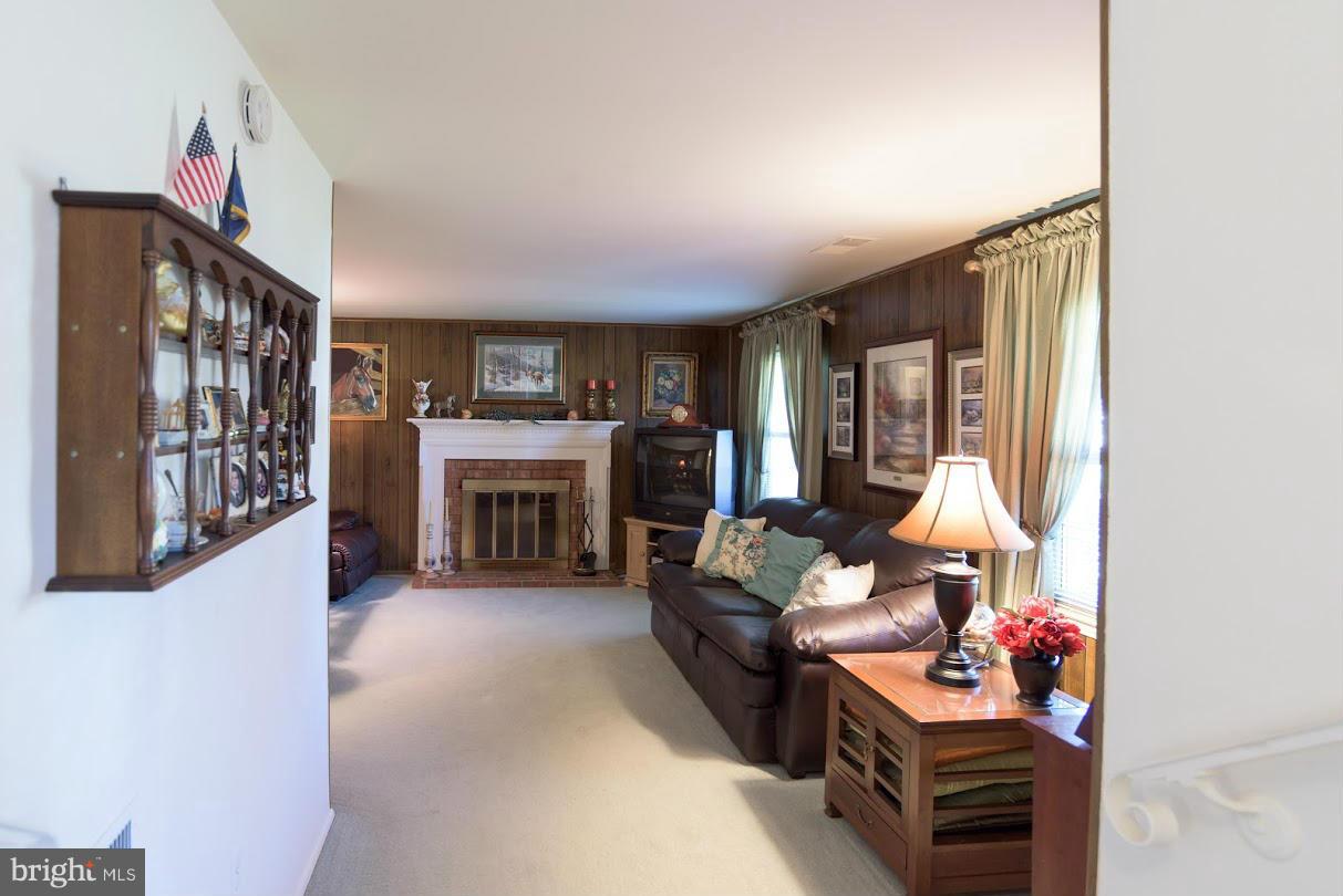 LAKE RIDGE - Residential