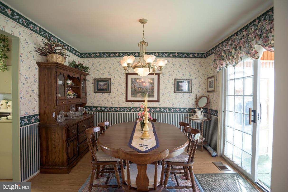 LAKE RIDGE - Residential