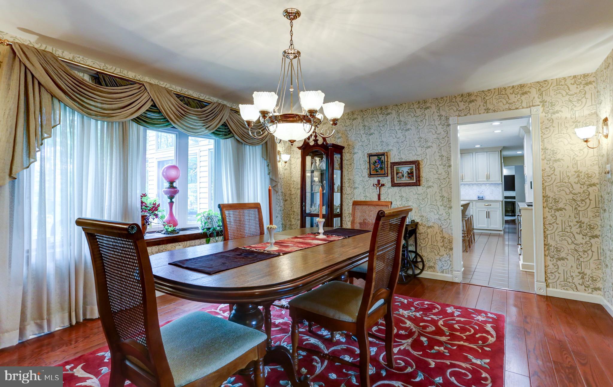 COUNTRY CLUB PARK - Residential