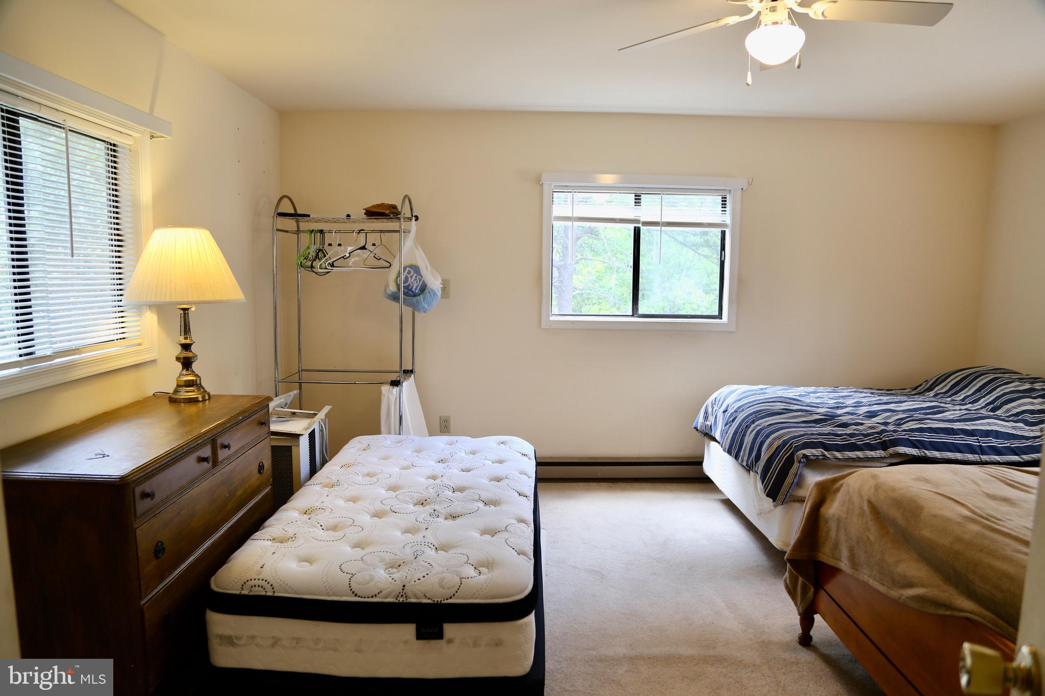 MOUNTAIN VIEW - Residential