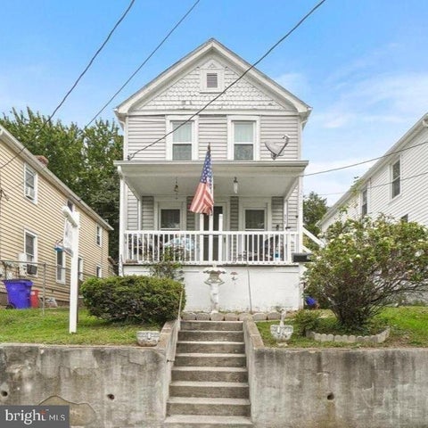 Homes For Rent - 213 W B Street<br/> BRUNSWICK, MD 21716