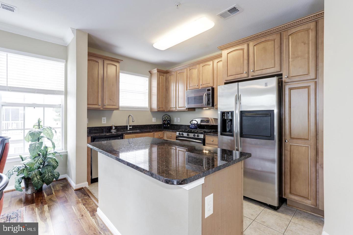 FOX MILL STATION - Residential Lease