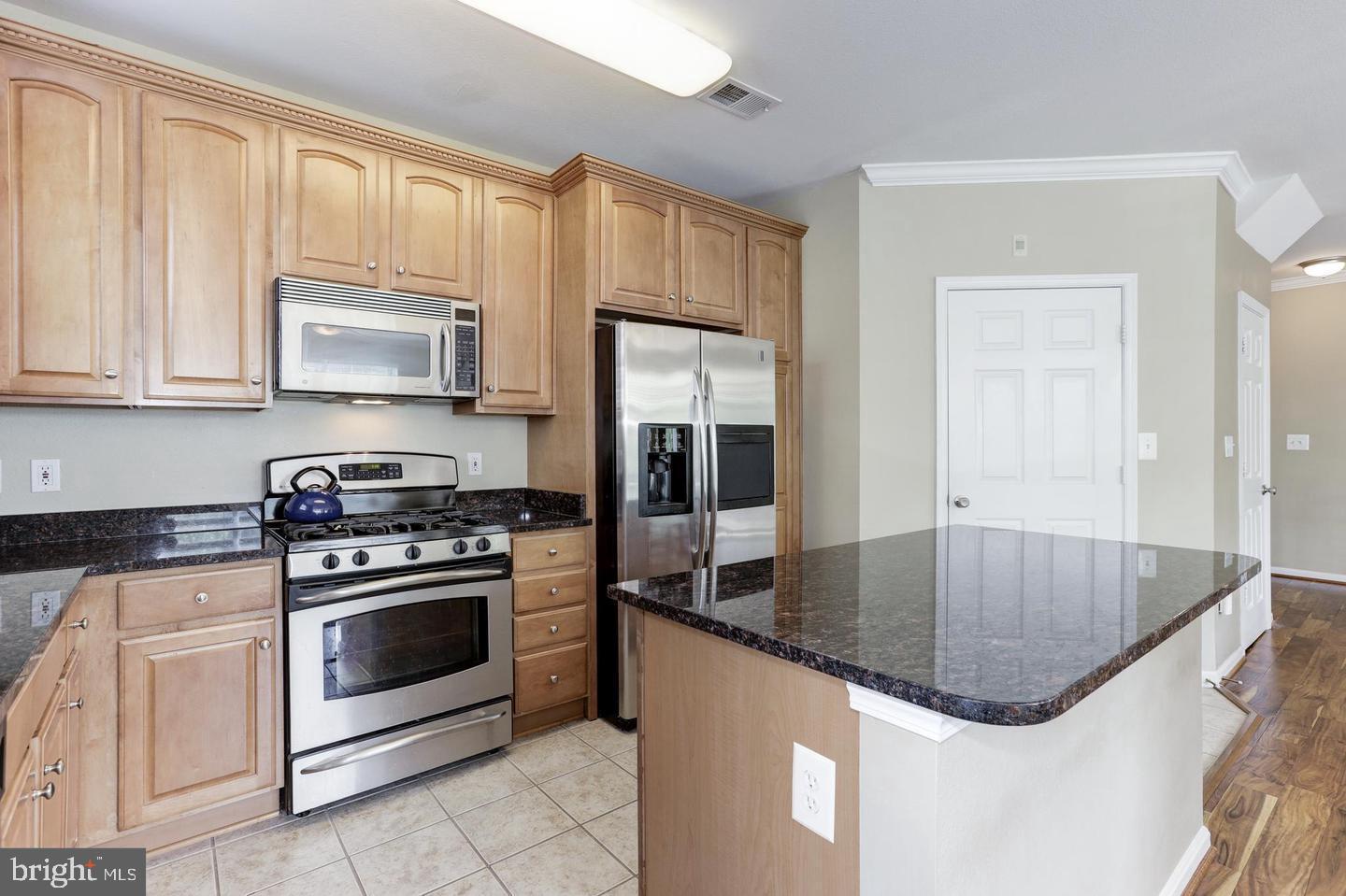 FOX MILL STATION - Residential Lease