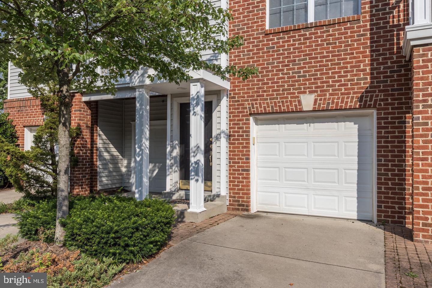 FOX MILL STATION - Residential Lease