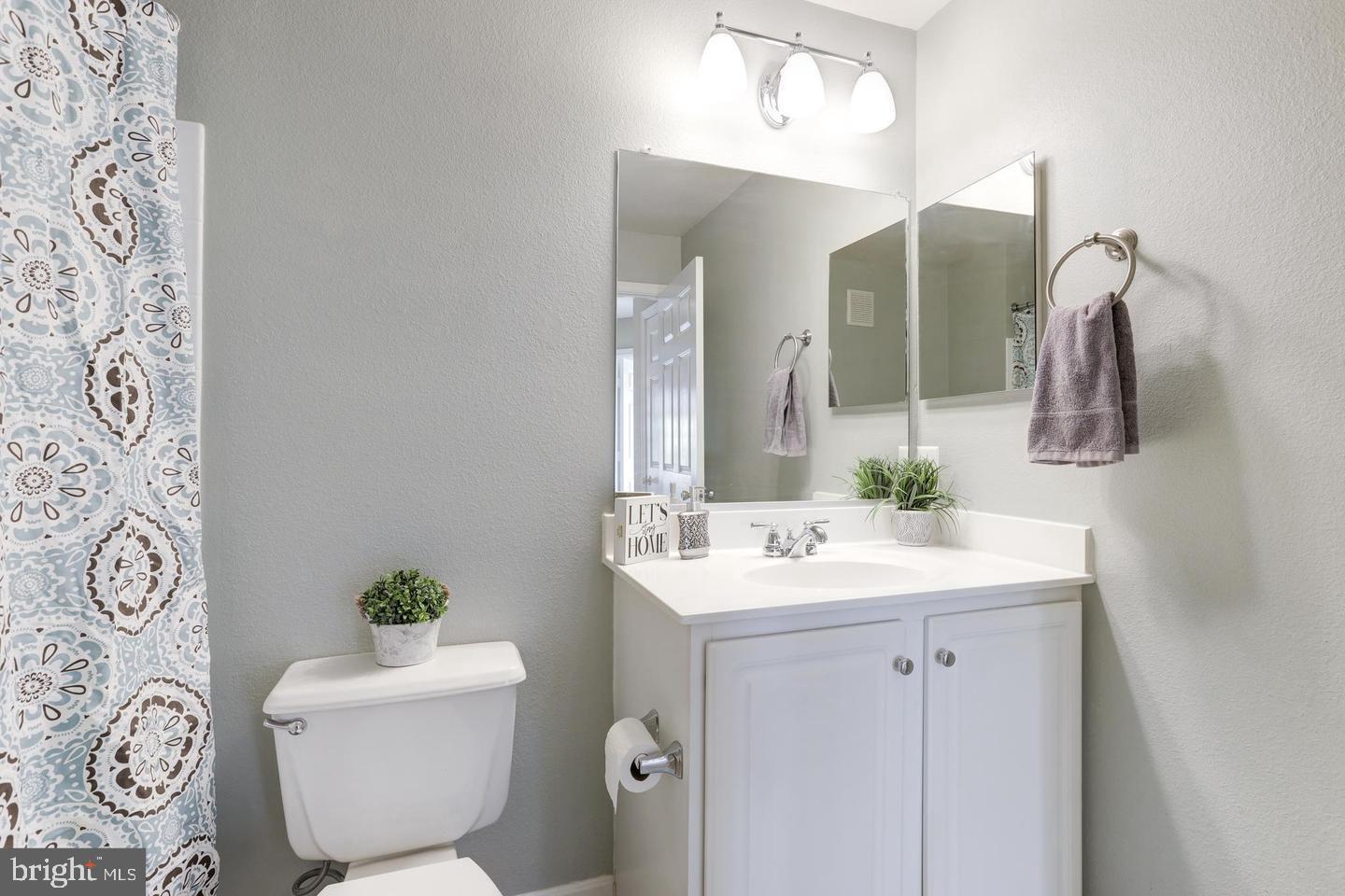 FOX MILL STATION - Residential Lease