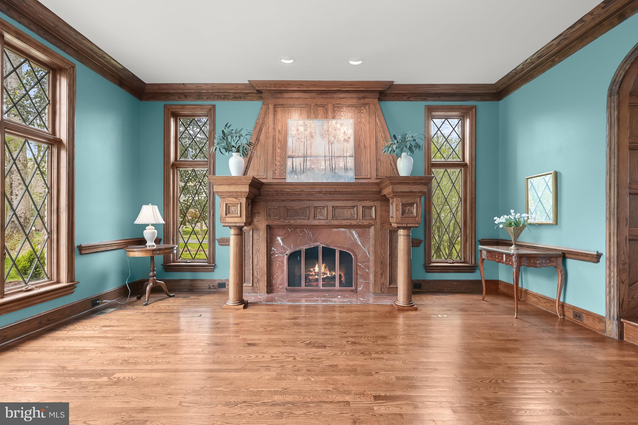 POTOMAC OUTSIDE - Residential