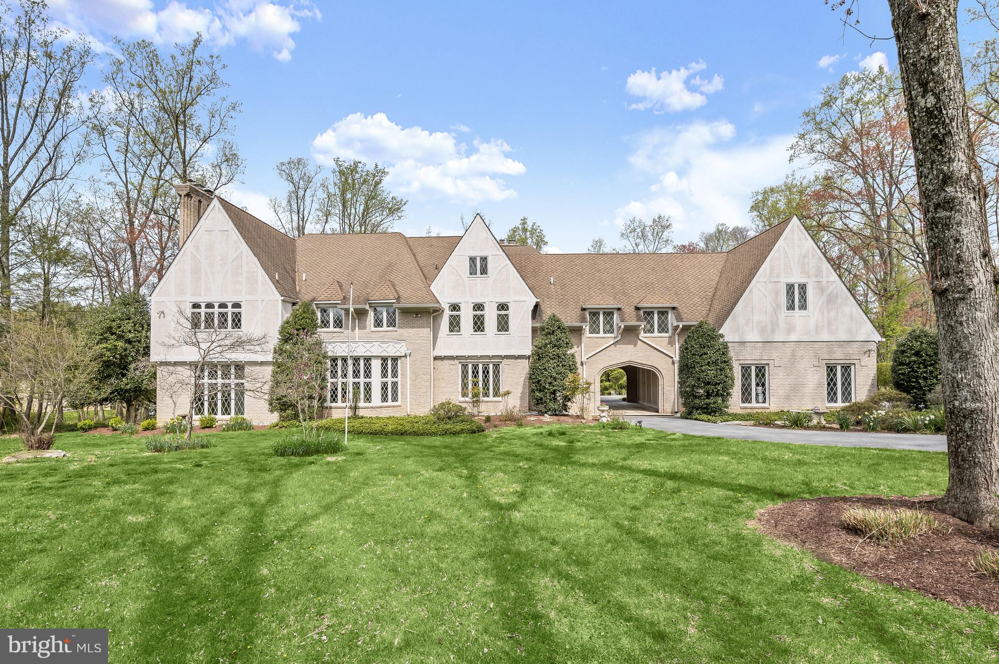 POTOMAC OUTSIDE - Residential