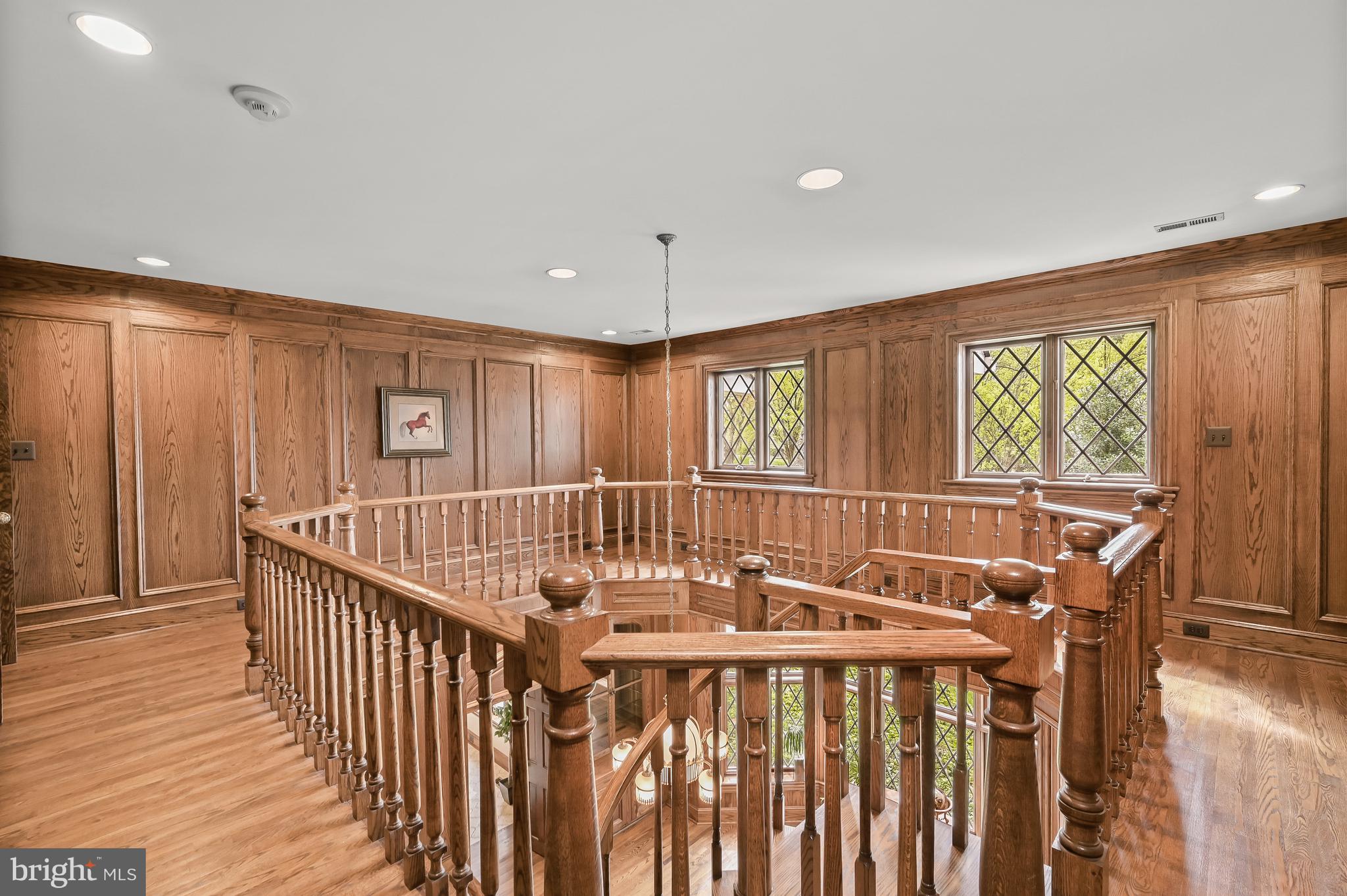 POTOMAC OUTSIDE - Residential