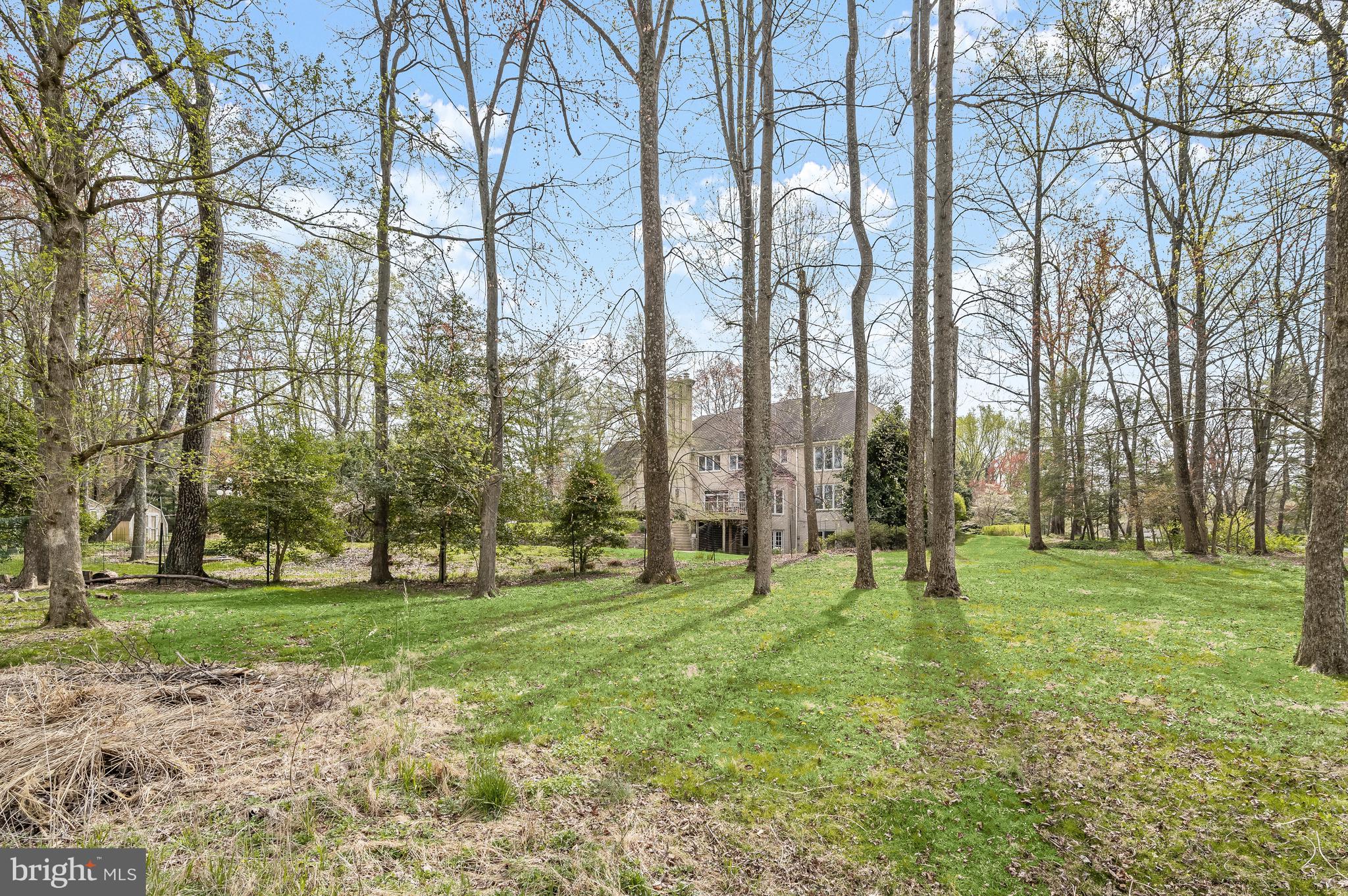 POTOMAC OUTSIDE - Residential