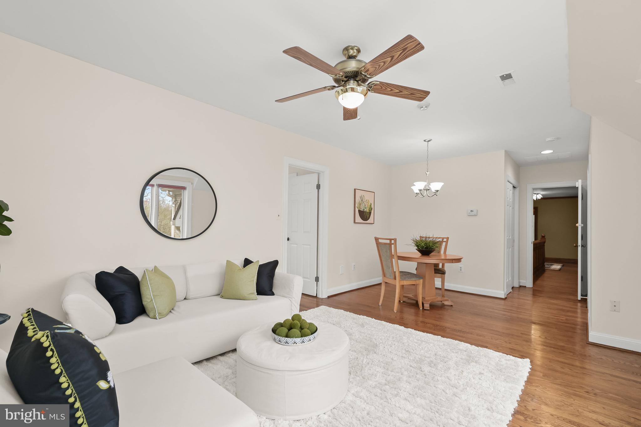 POTOMAC OUTSIDE - Residential