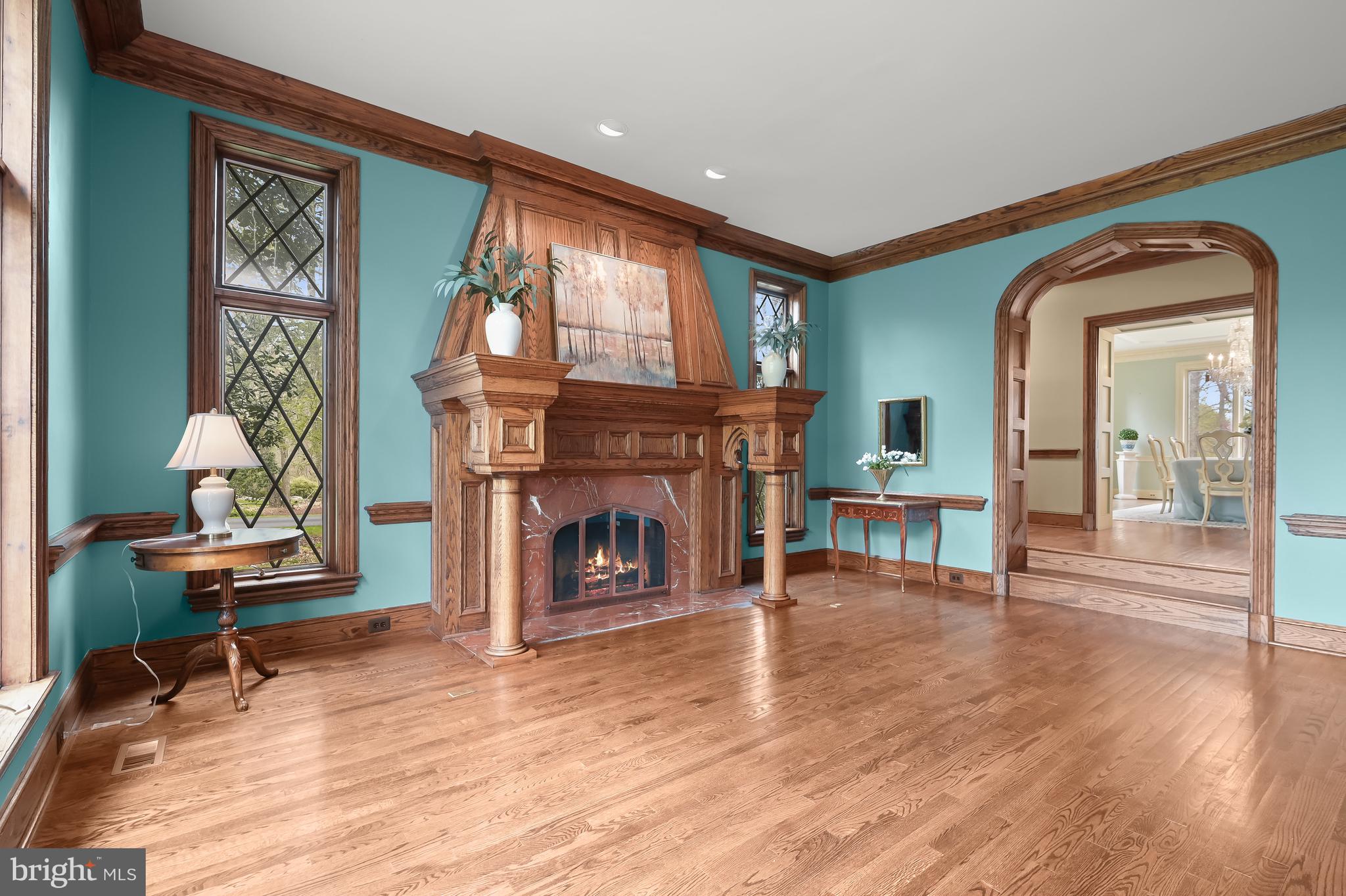 POTOMAC OUTSIDE - Residential