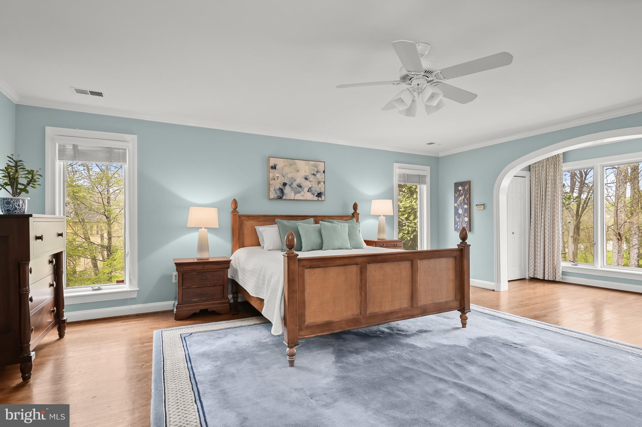 POTOMAC OUTSIDE - Residential