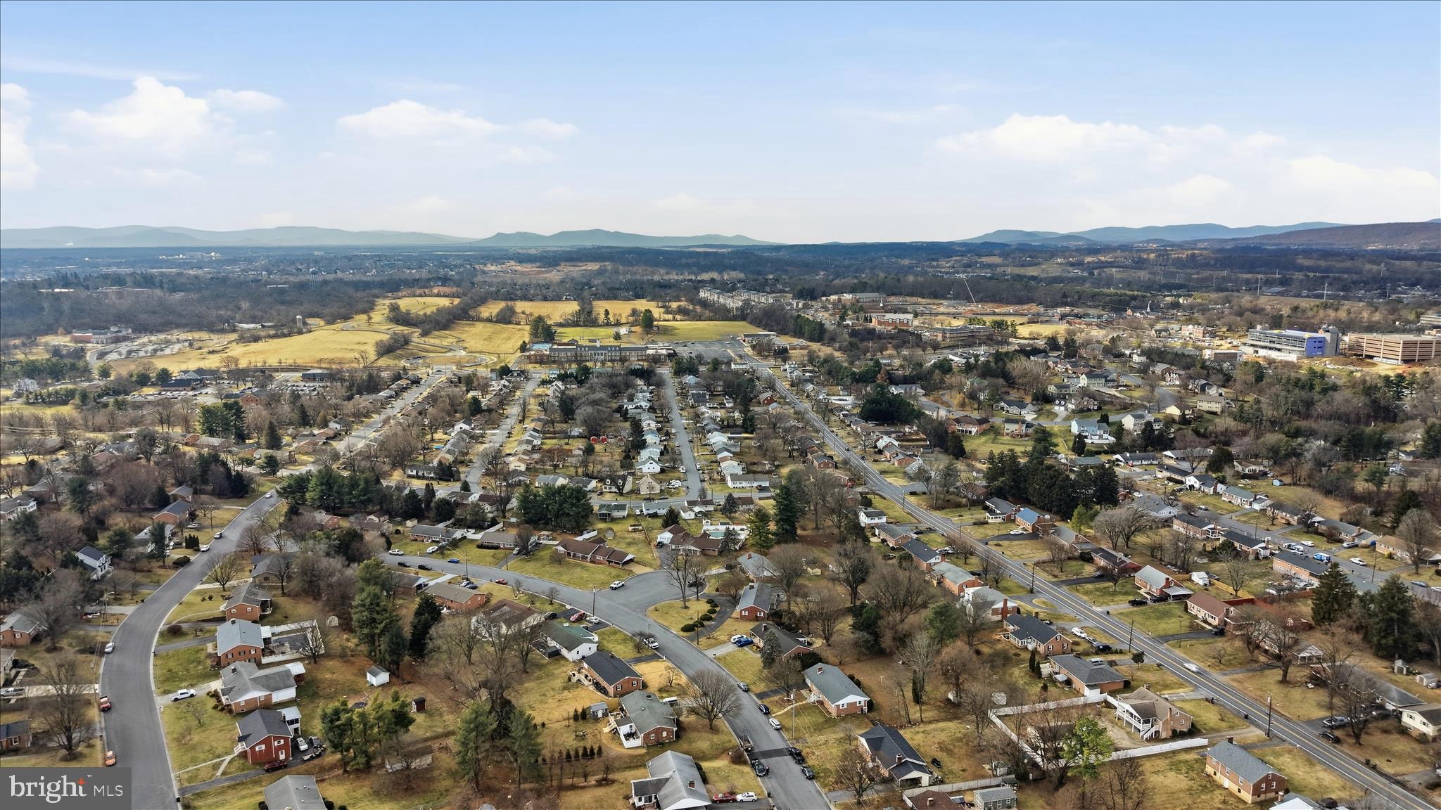NORTHWESTERN HILLS - Residential