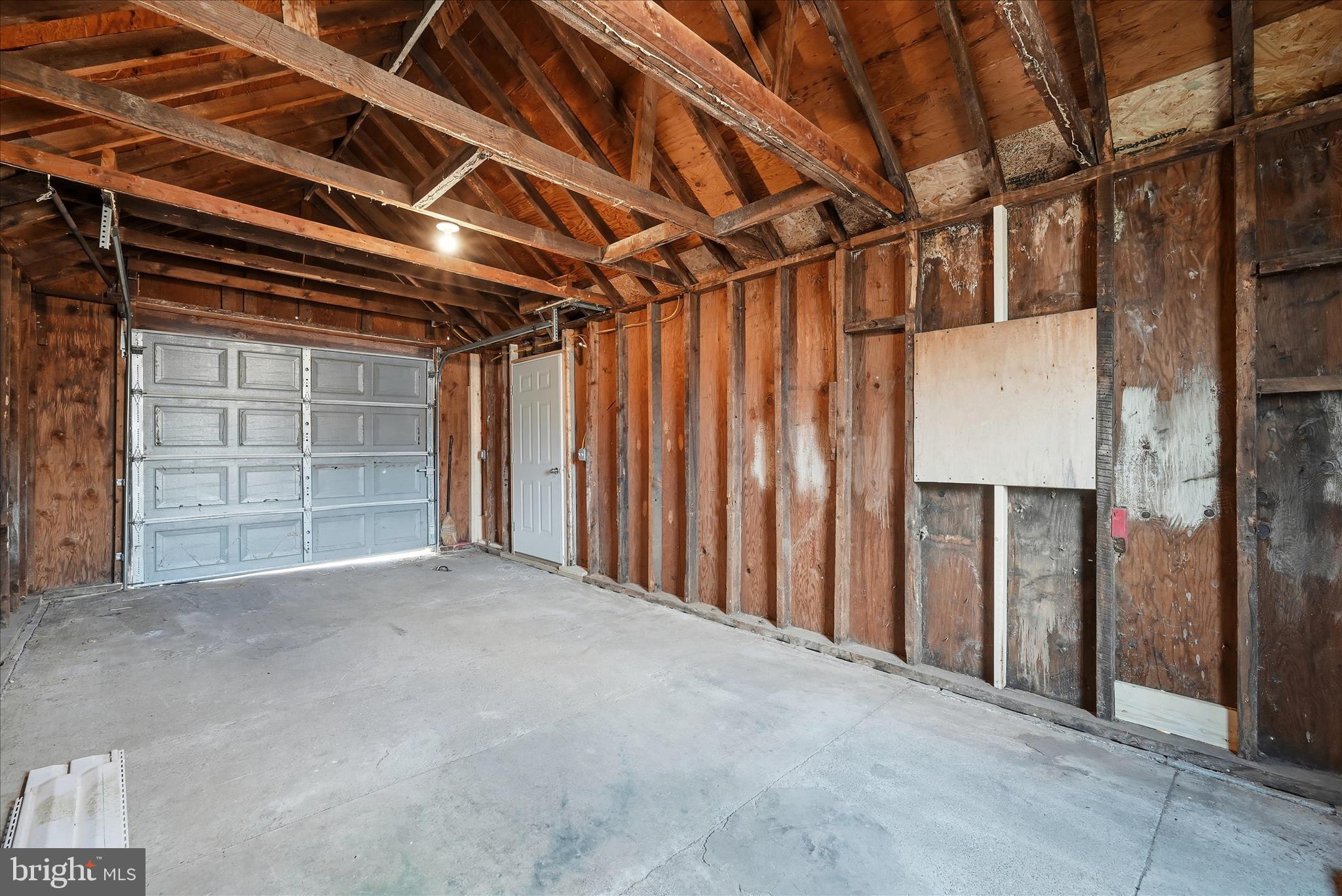 NORTHWESTERN HILLS - Residential