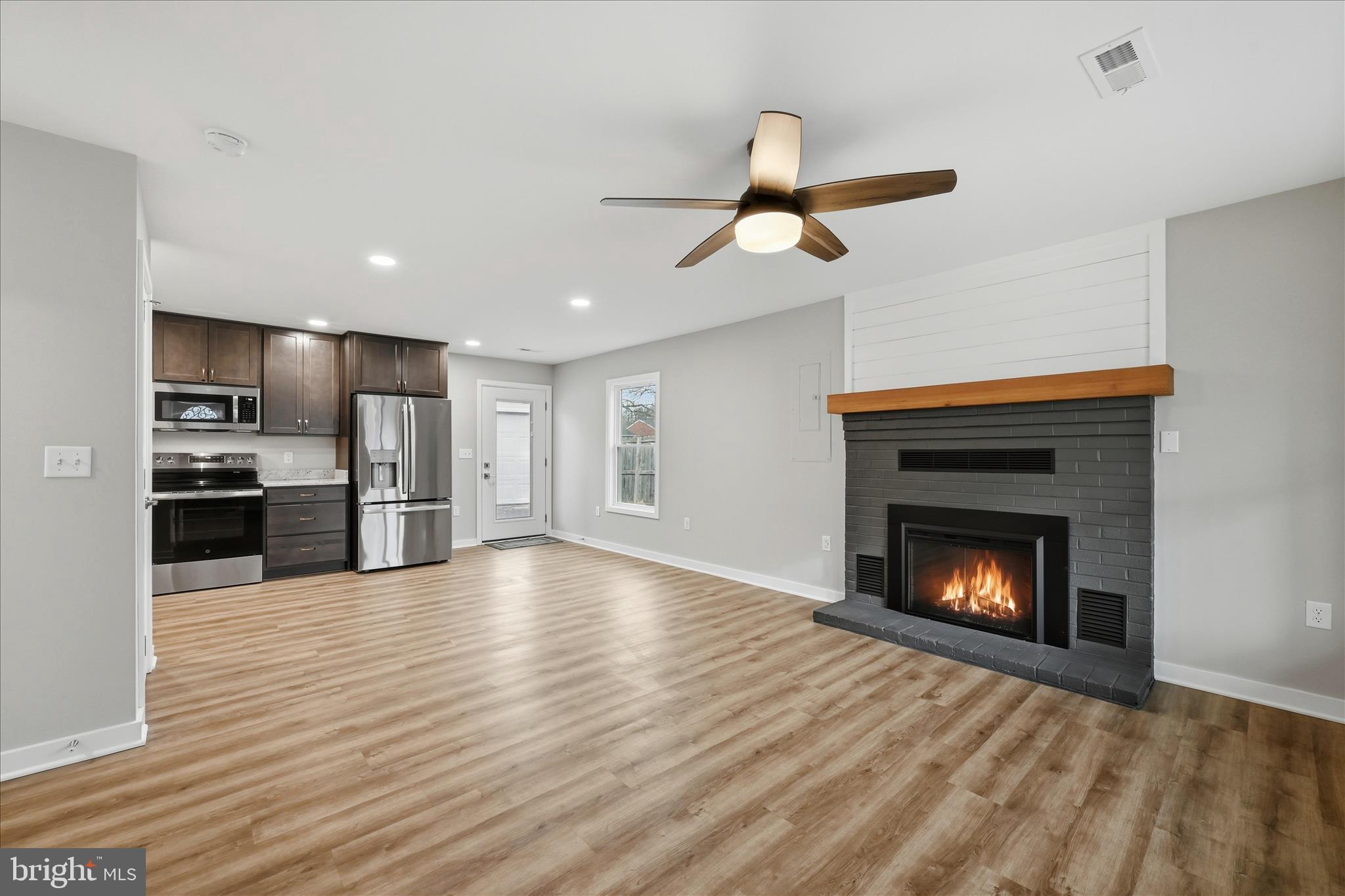 NORTHWESTERN HILLS - Residential