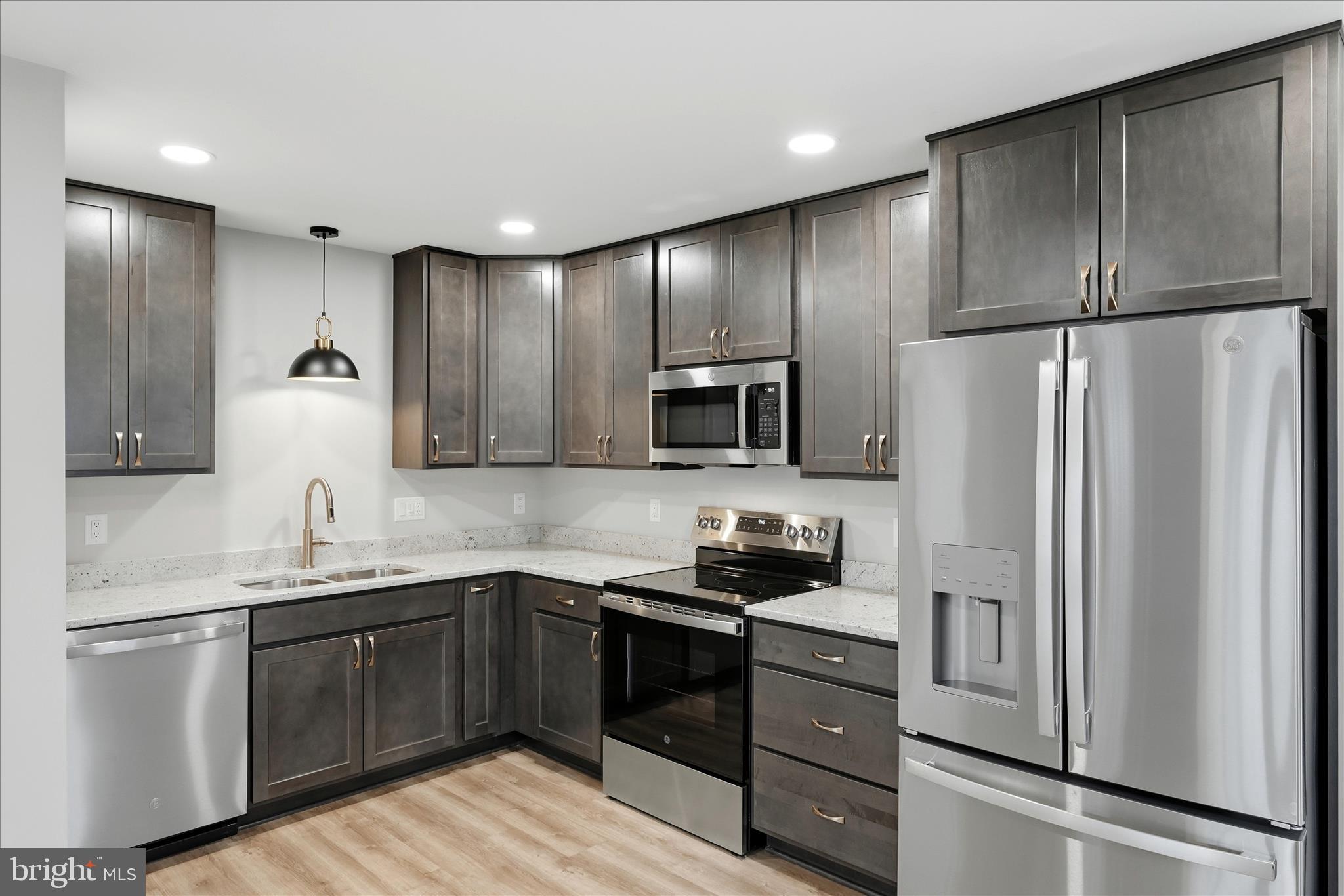 NORTHWESTERN HILLS - Residential