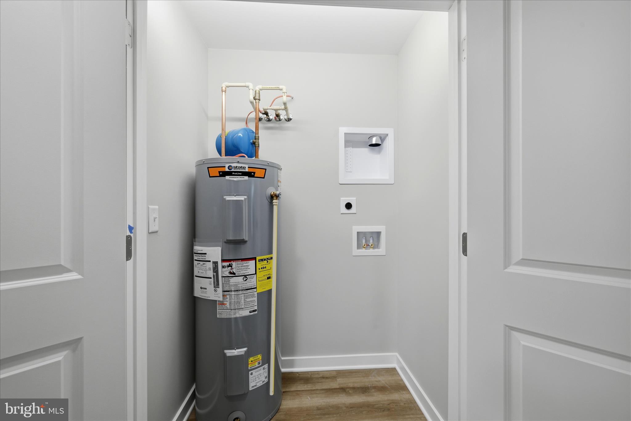 NORTHWESTERN HILLS - Residential