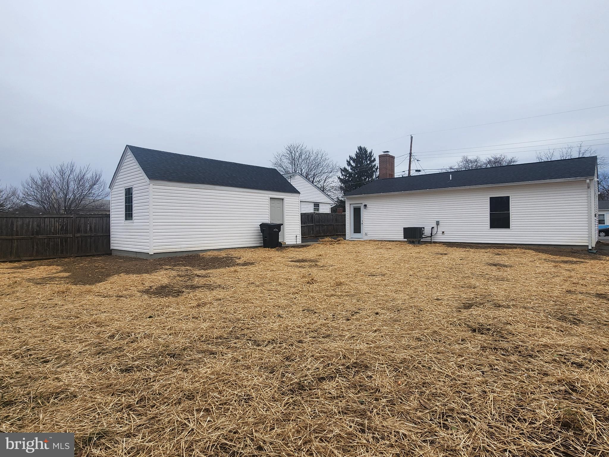 NORTHWESTERN HILLS - Residential