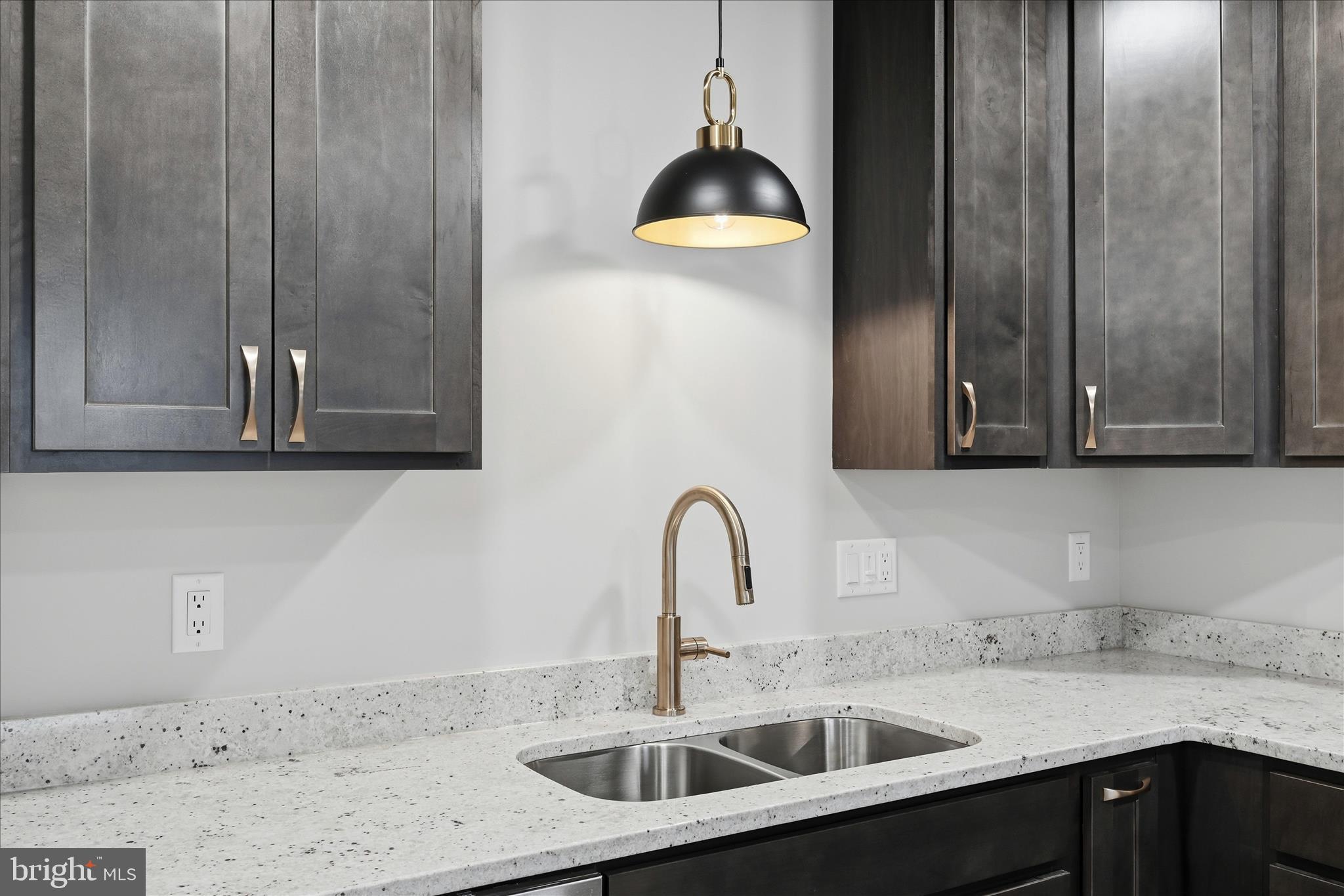 NORTHWESTERN HILLS - Residential