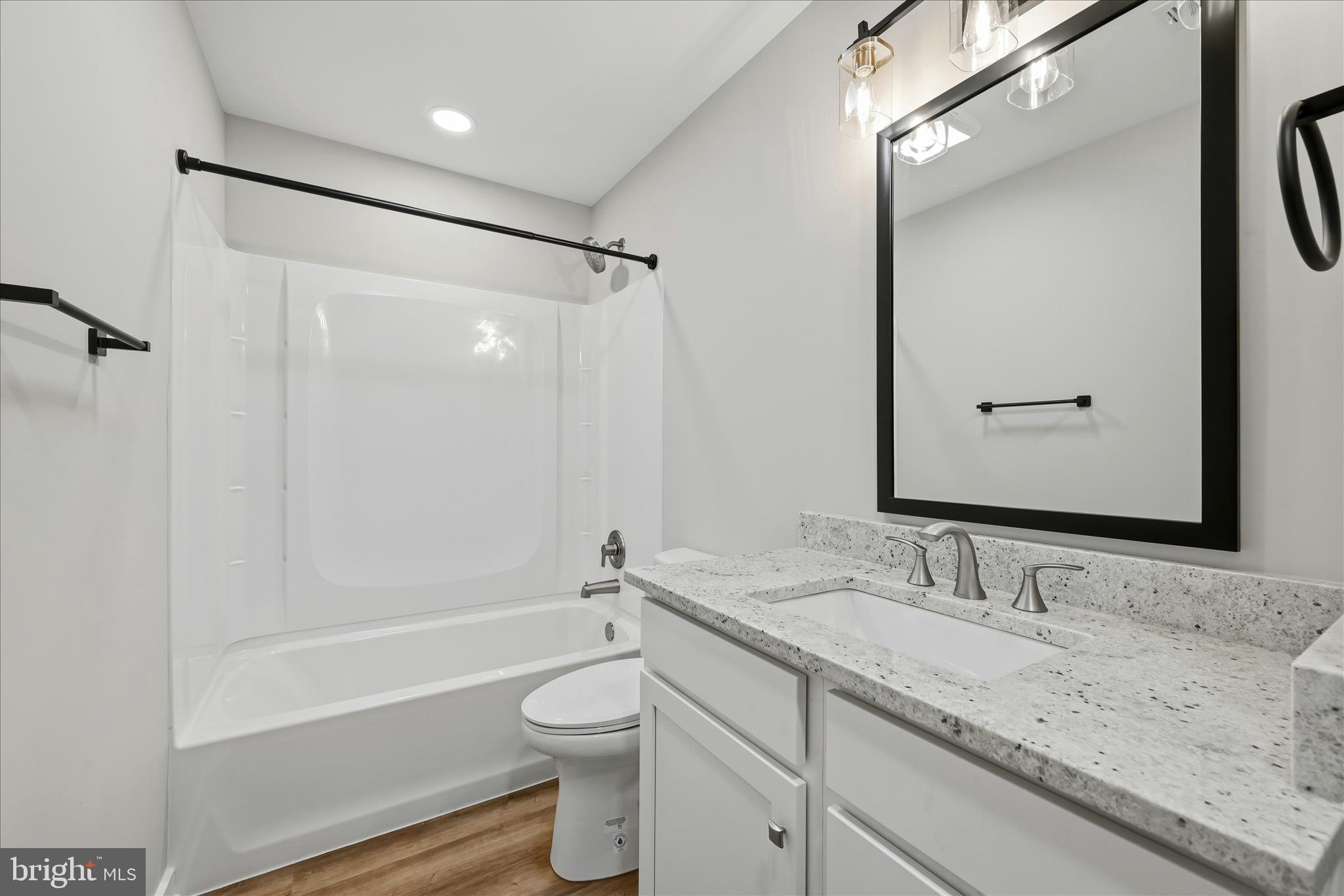 NORTHWESTERN HILLS - Residential