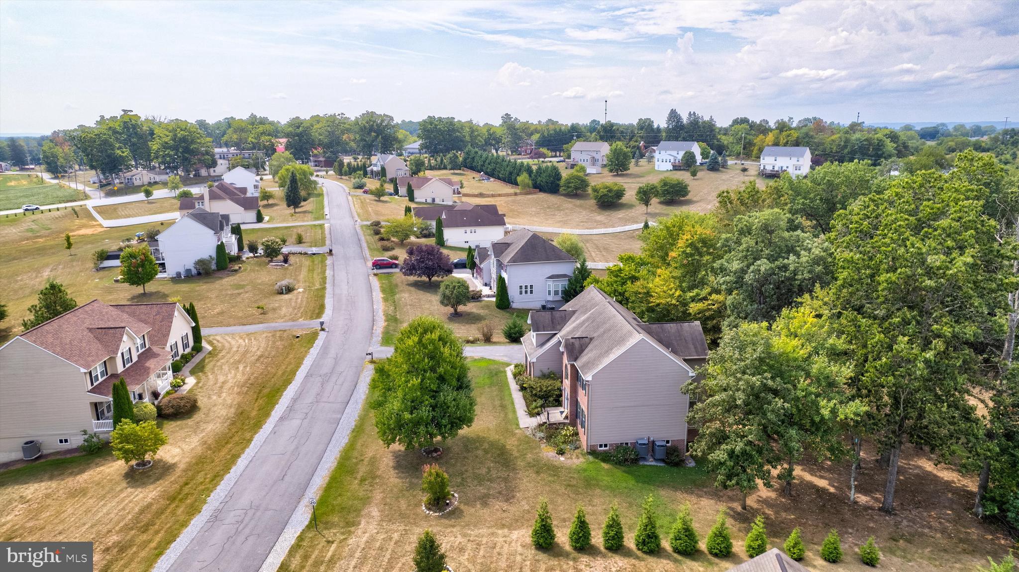 RIVER HILLS - Residential