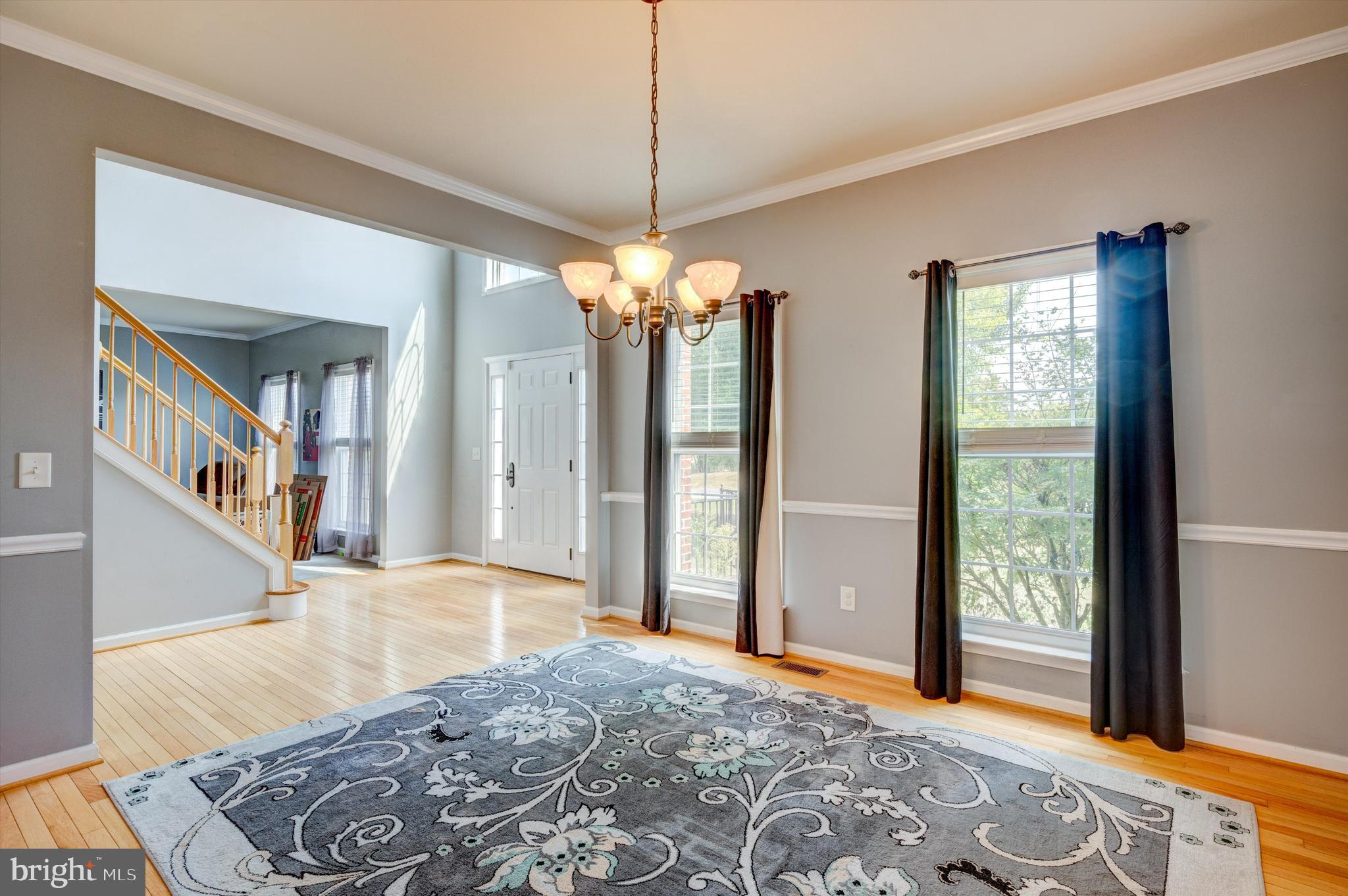 RIVER HILLS - Residential