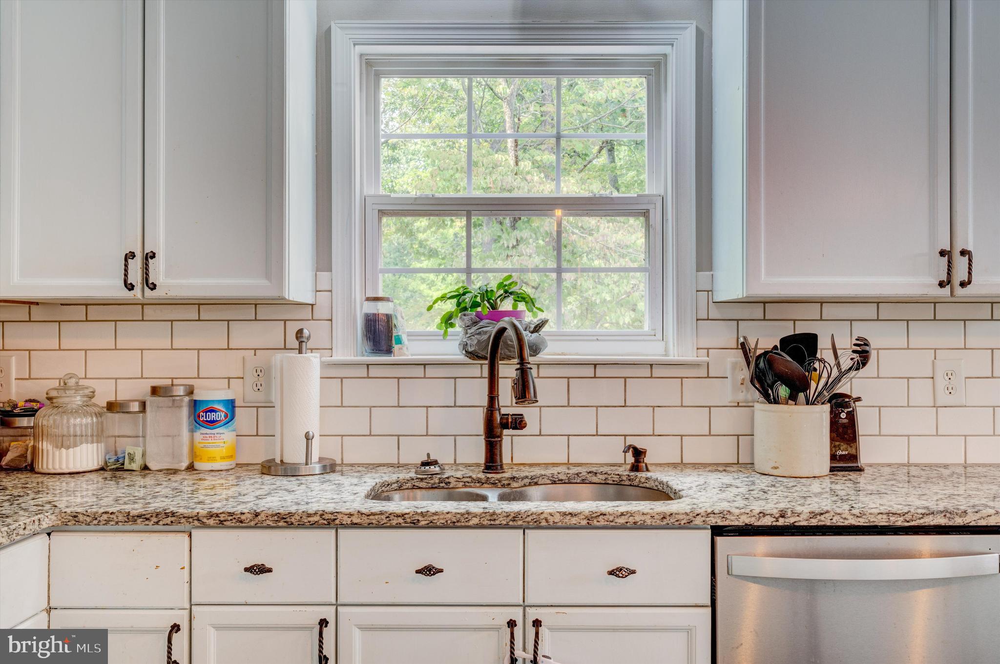 RIVER HILLS - Residential