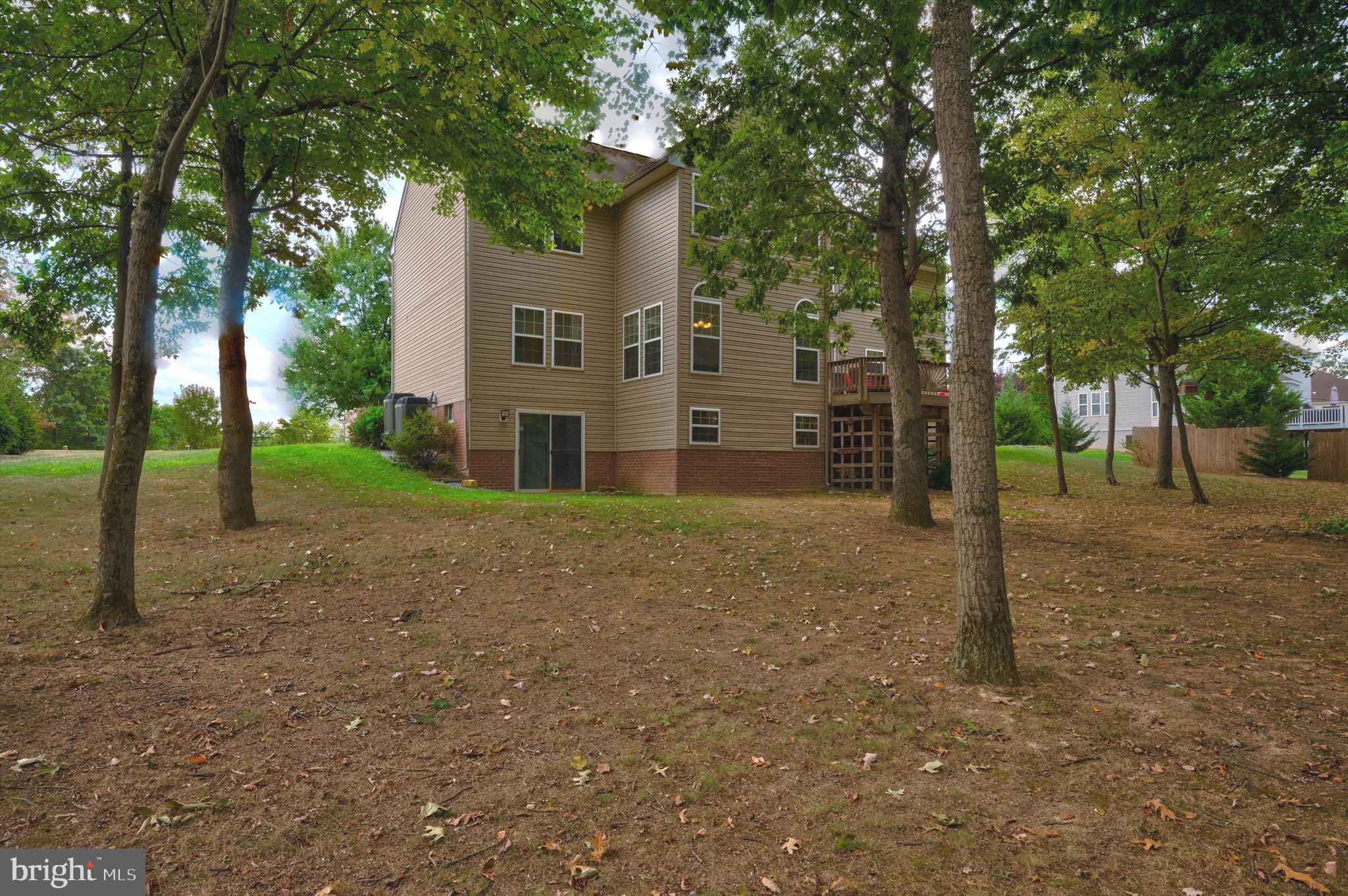 RIVER HILLS - Residential