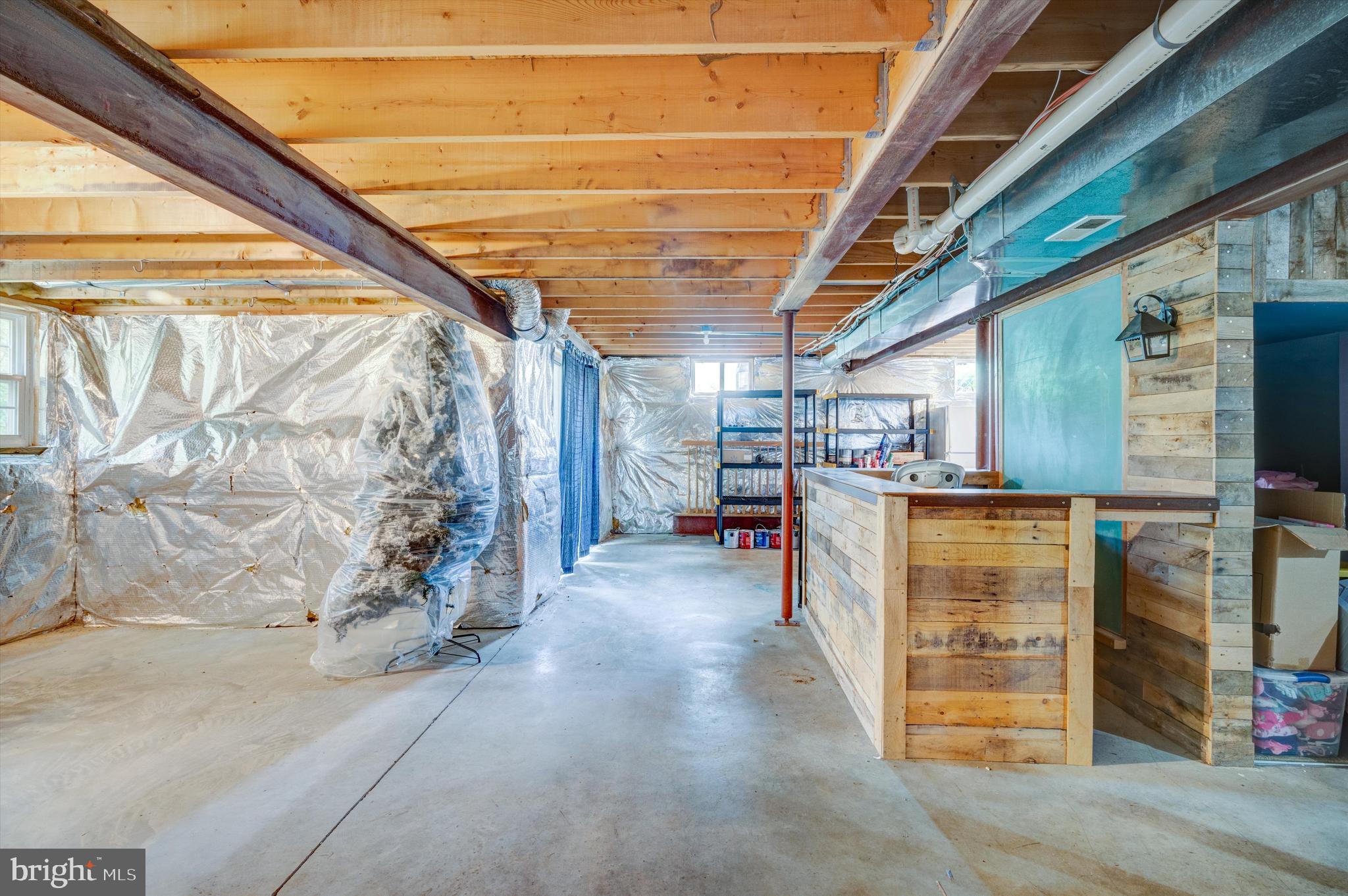 RIVER HILLS - Residential