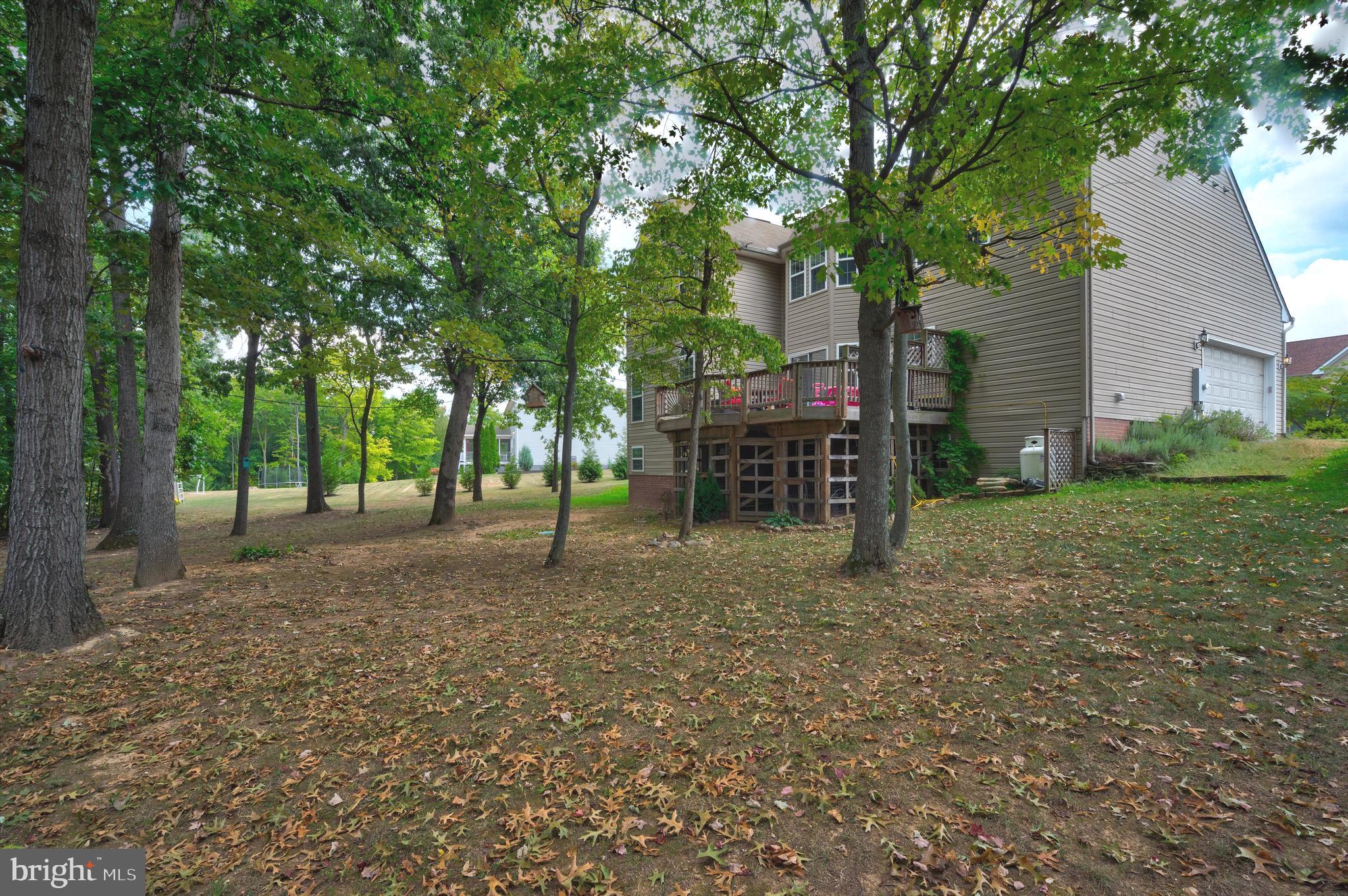 RIVER HILLS - Residential